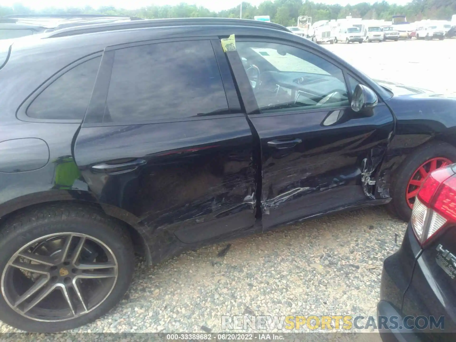 6 Photograph of a damaged car WP1AA2A5XMLB15683 PORSCHE MACAN 2021