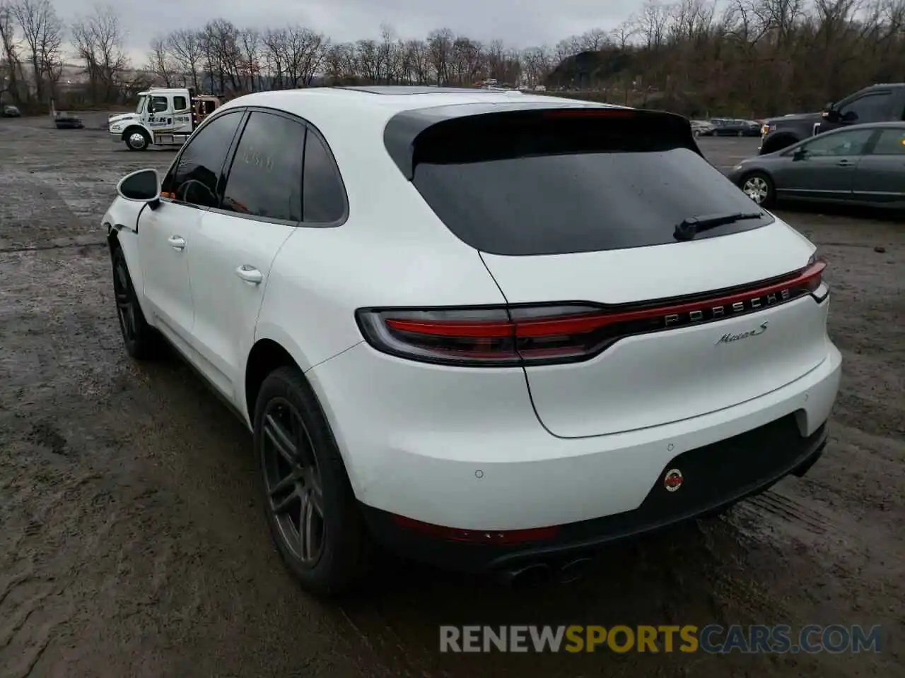 3 Photograph of a damaged car WP1AB2A50MLB35227 PORSCHE MACAN 2021