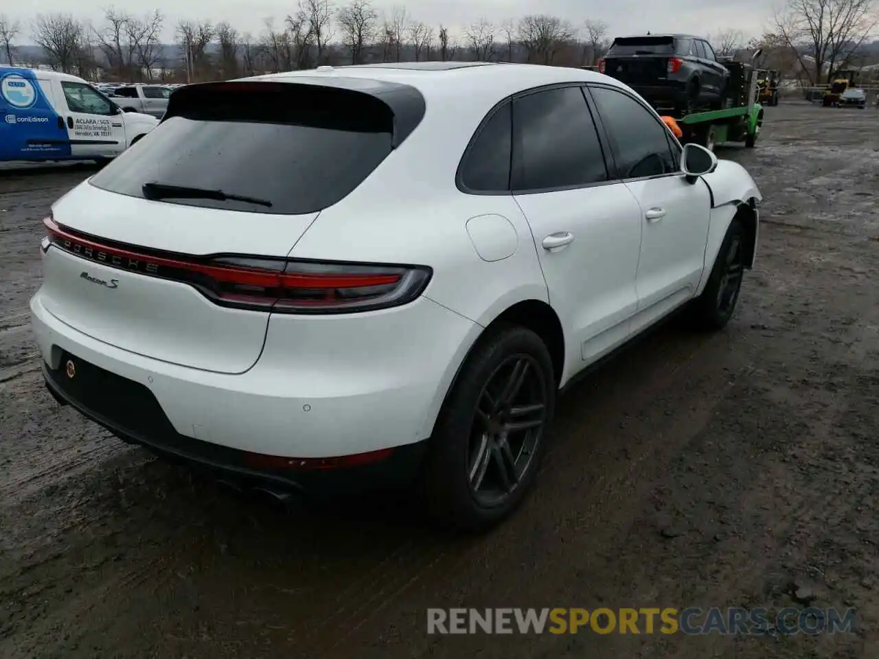 4 Photograph of a damaged car WP1AB2A50MLB35227 PORSCHE MACAN 2021