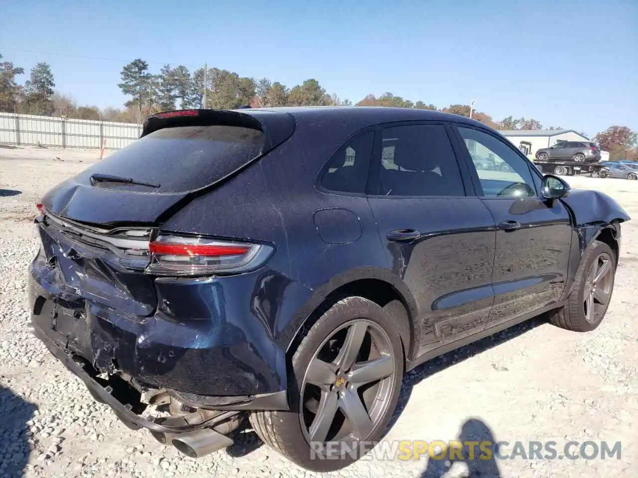 4 Photograph of a damaged car WP1AB2A52MLB31504 PORSCHE MACAN 2021