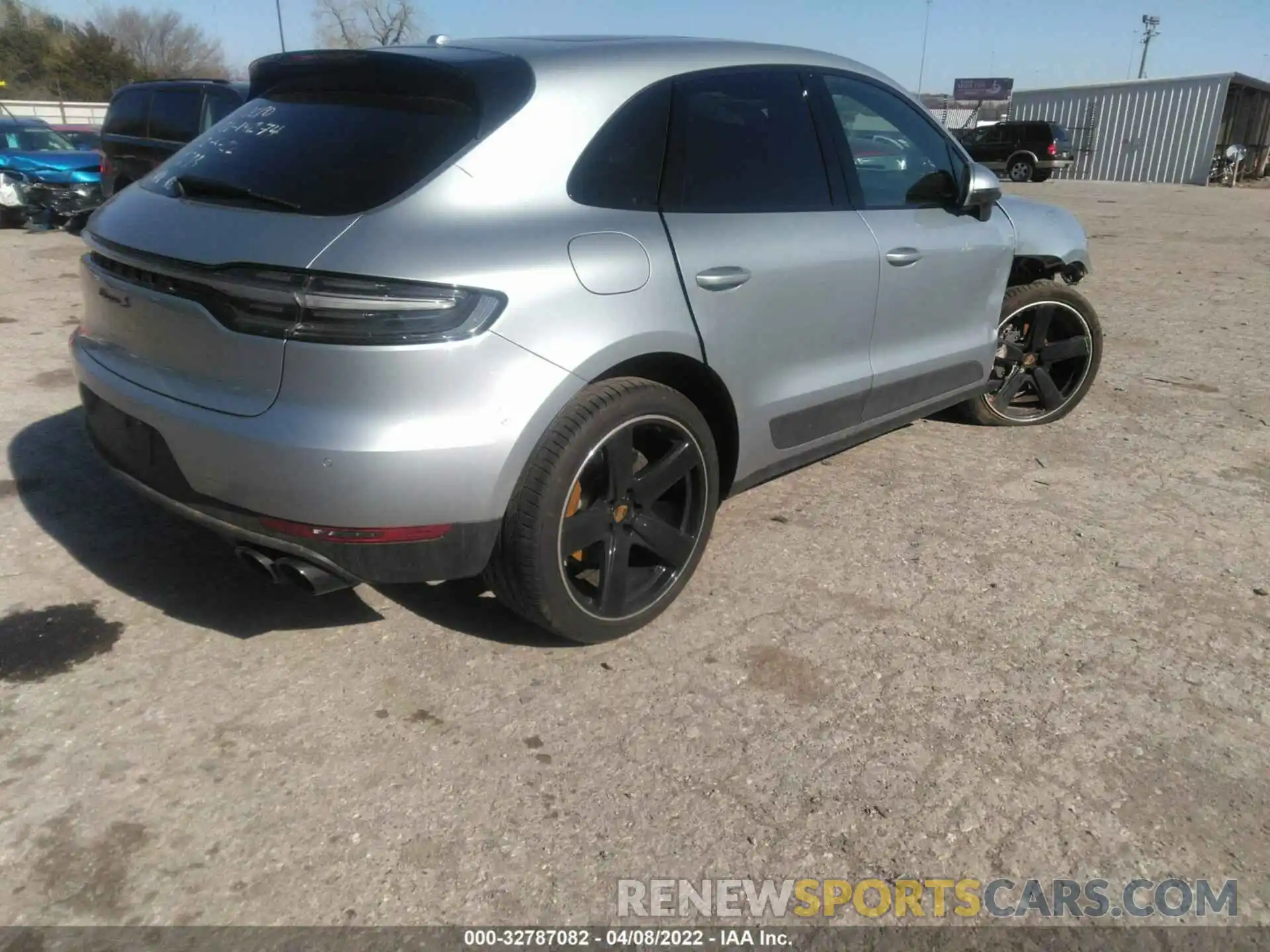 4 Photograph of a damaged car WP1AB2A52MLB31793 PORSCHE MACAN 2021