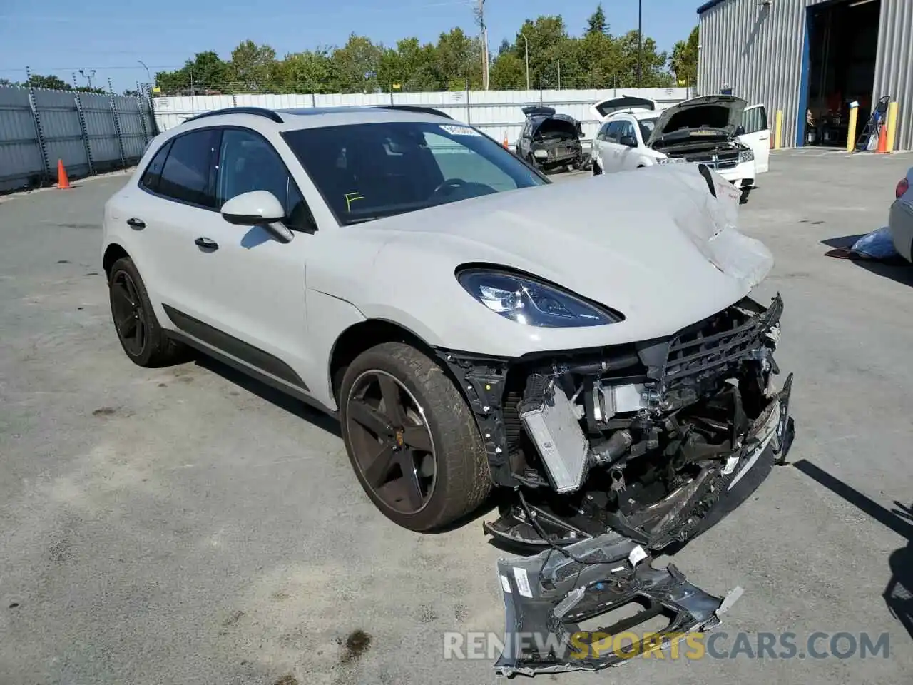 1 Photograph of a damaged car WP1AB2A53MLB37019 PORSCHE MACAN 2021