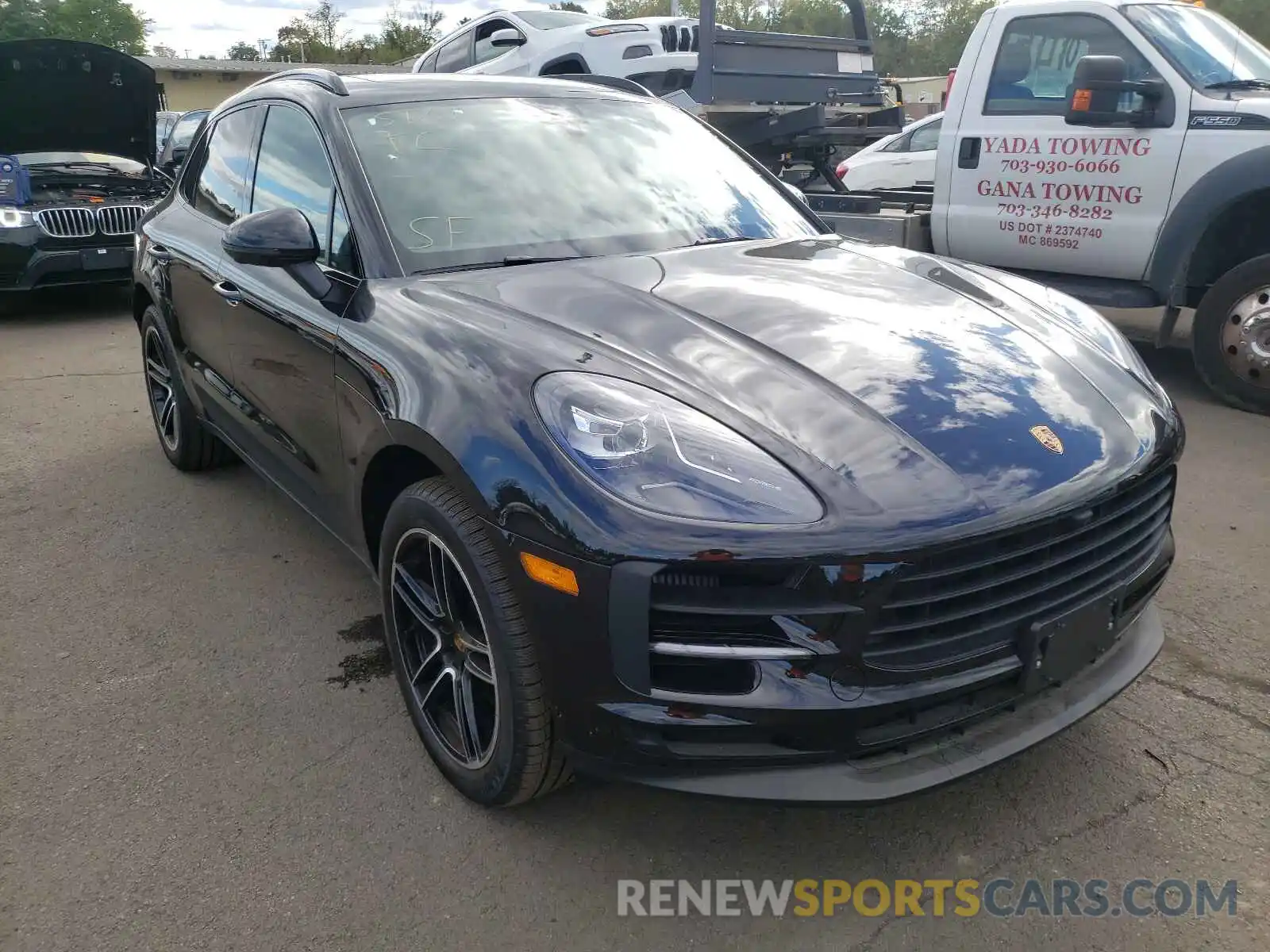 1 Photograph of a damaged car WP1AB2A54MLB33156 PORSCHE MACAN 2021