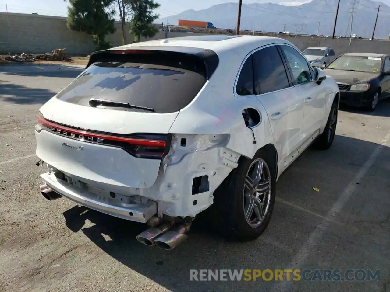 4 Photograph of a damaged car WP1AB2A55MLB35725 PORSCHE MACAN 2021