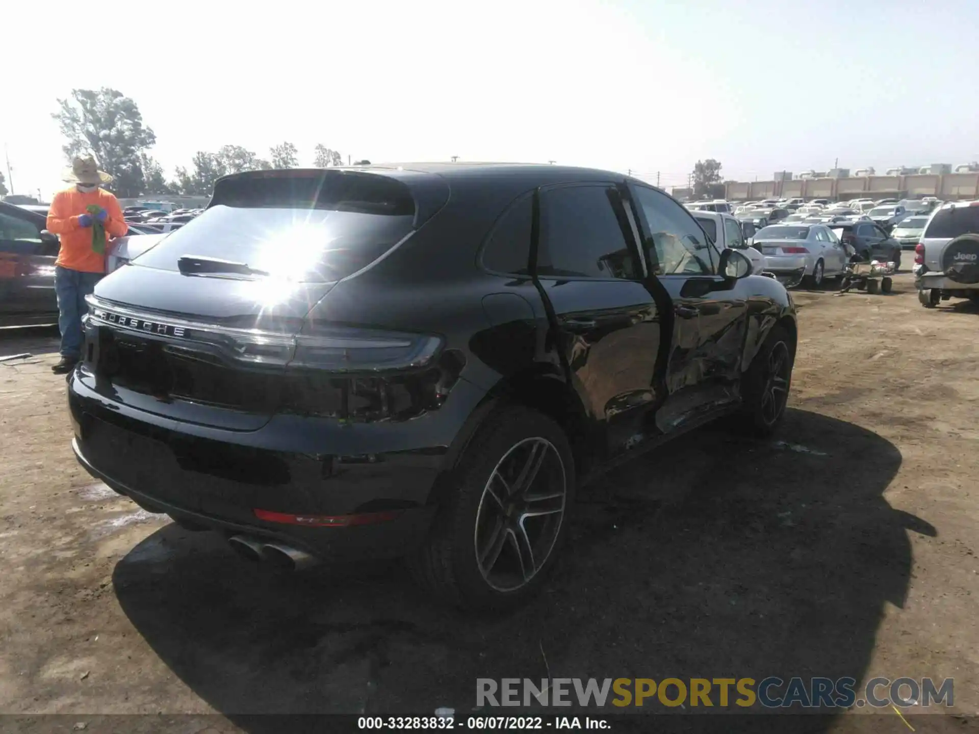 4 Photograph of a damaged car WP1AB2A56MLB30226 PORSCHE MACAN 2021