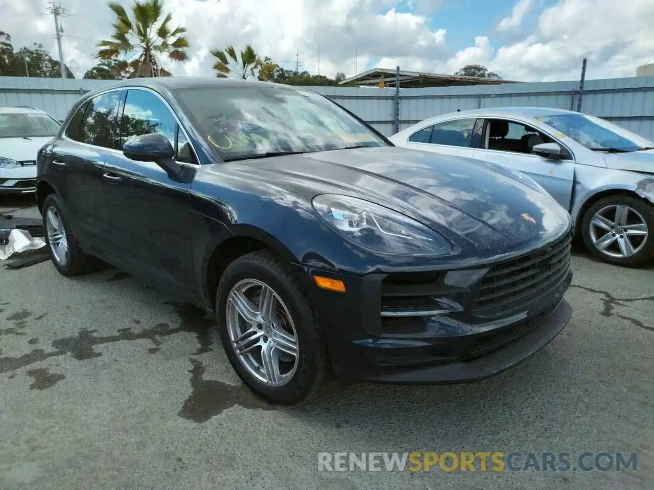 1 Photograph of a damaged car WP1AB2A56MLB33014 PORSCHE MACAN 2021