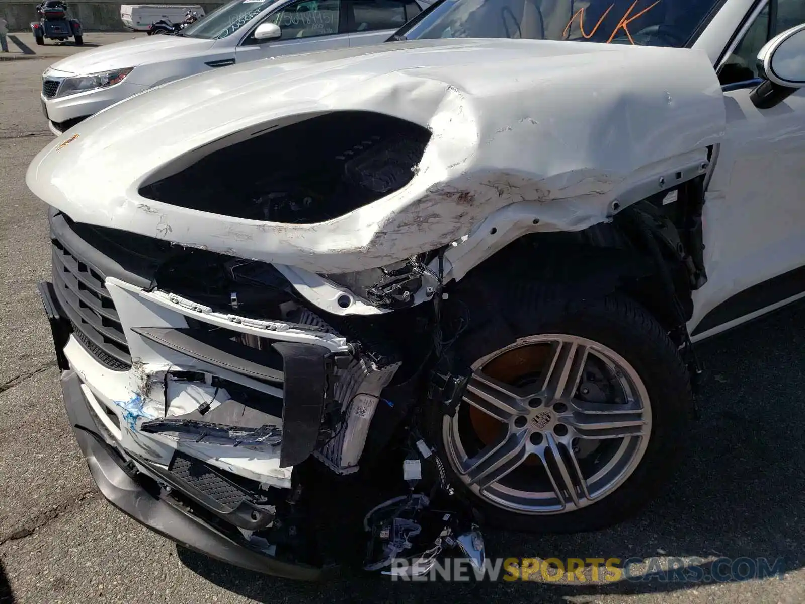 9 Photograph of a damaged car WP1AB2A56MLB34227 PORSCHE MACAN 2021