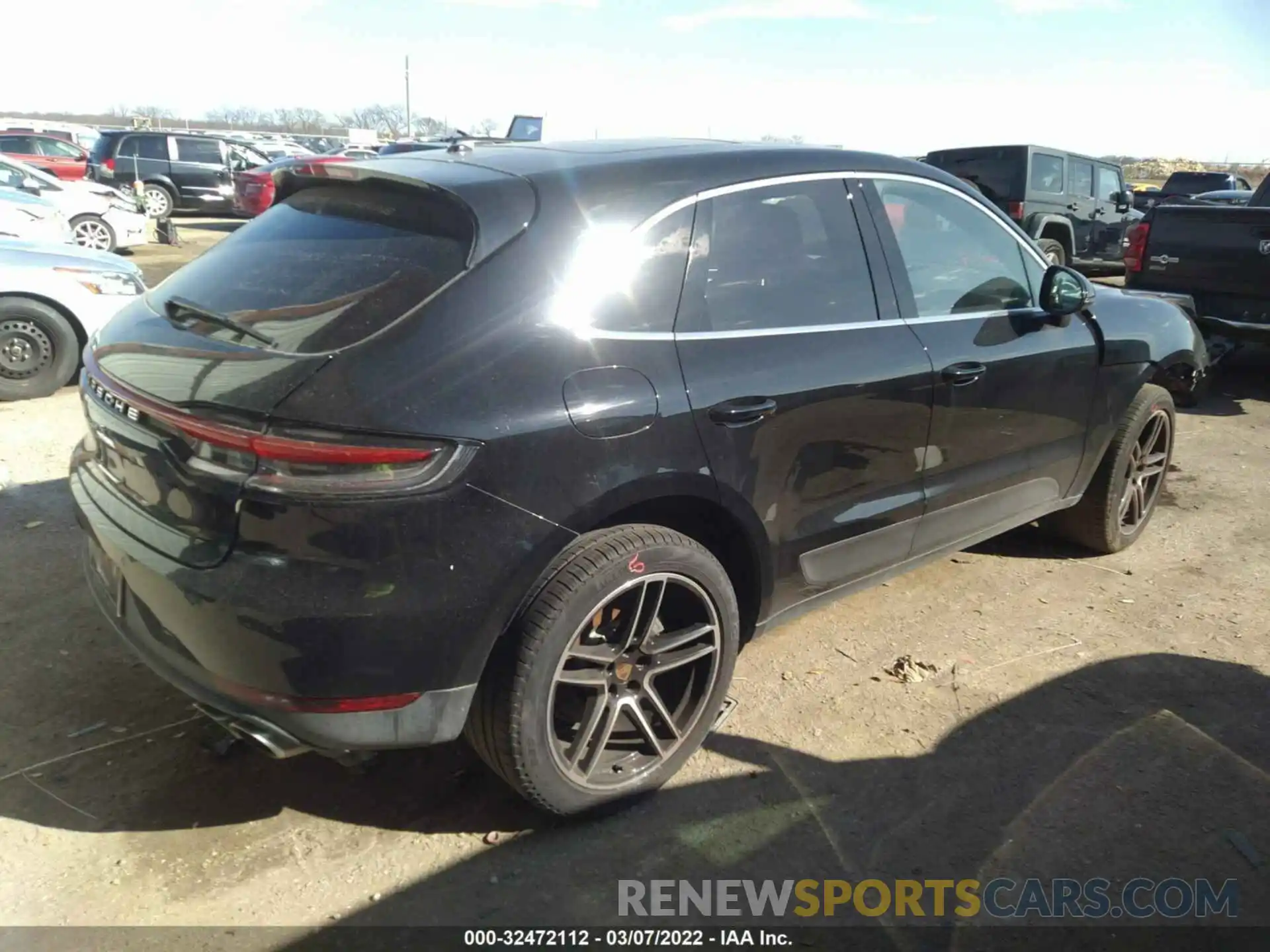 4 Photograph of a damaged car WP1AB2A56MLB34485 PORSCHE MACAN 2021