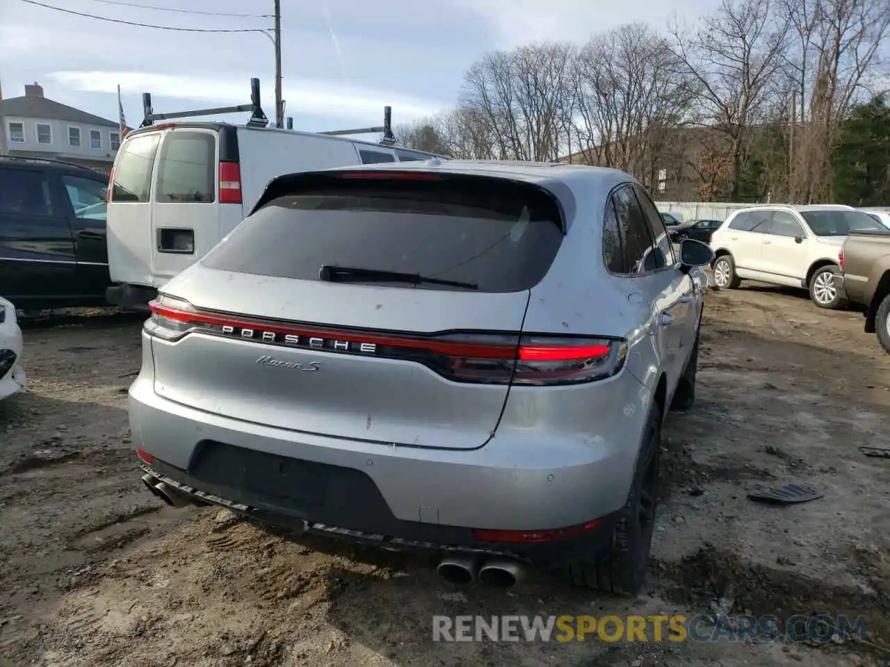 4 Photograph of a damaged car WP1AB2A57MLB32907 PORSCHE MACAN 2021