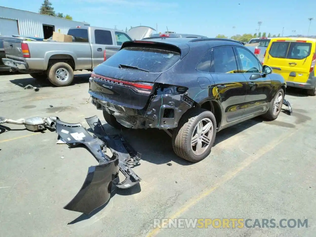 4 Photograph of a damaged car WP1AB2A57MLB37038 PORSCHE MACAN 2021