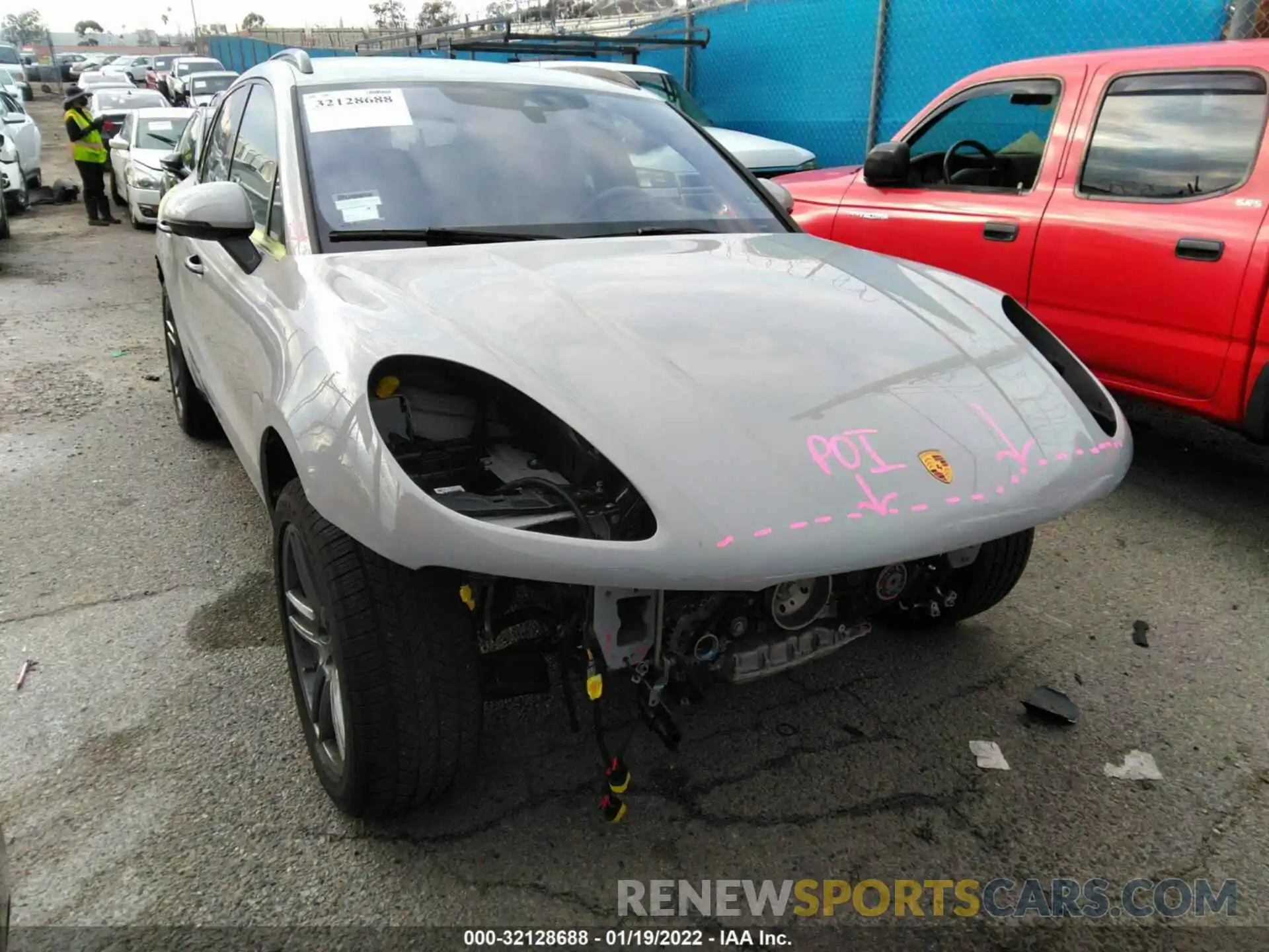 1 Photograph of a damaged car WP1AB2A58MLB36531 PORSCHE MACAN 2021