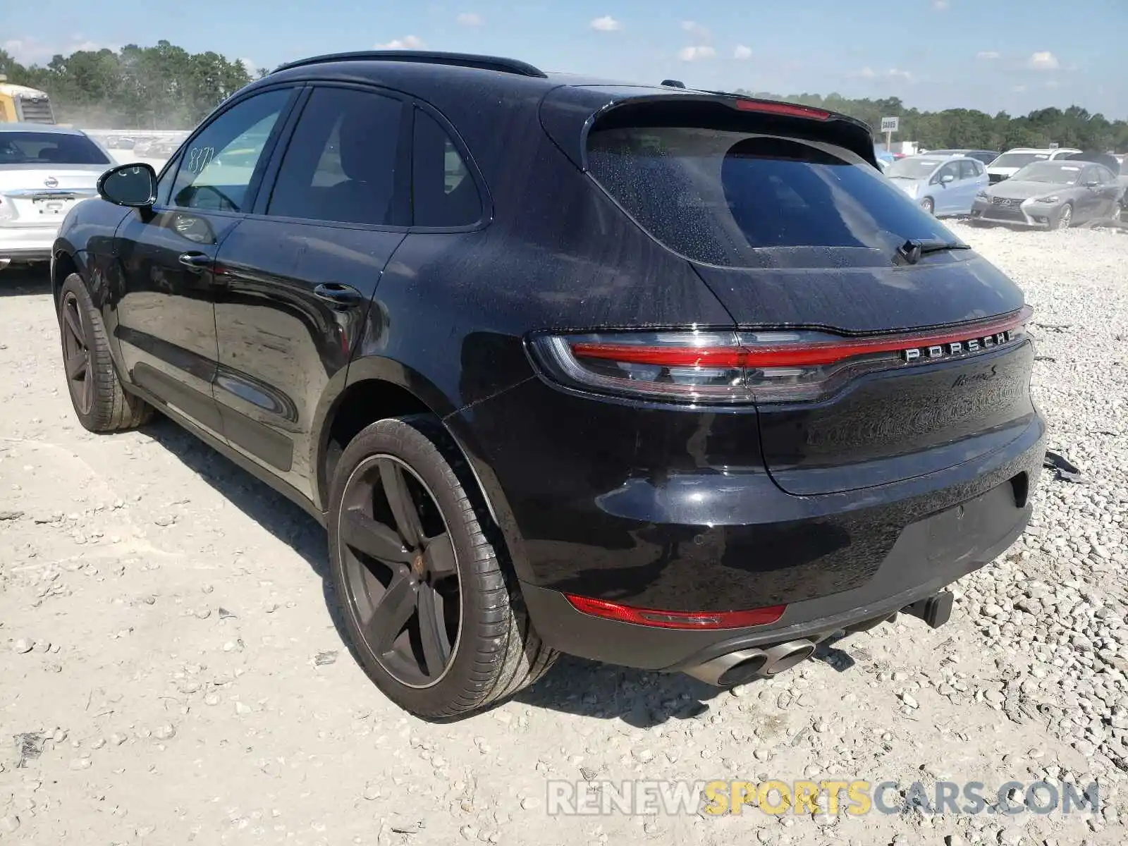 3 Photograph of a damaged car WP1AB2A59MLB31158 PORSCHE MACAN 2021