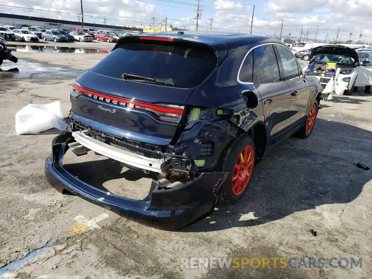 4 Photograph of a damaged car WP1AB2A59MLB32326 PORSCHE MACAN 2021