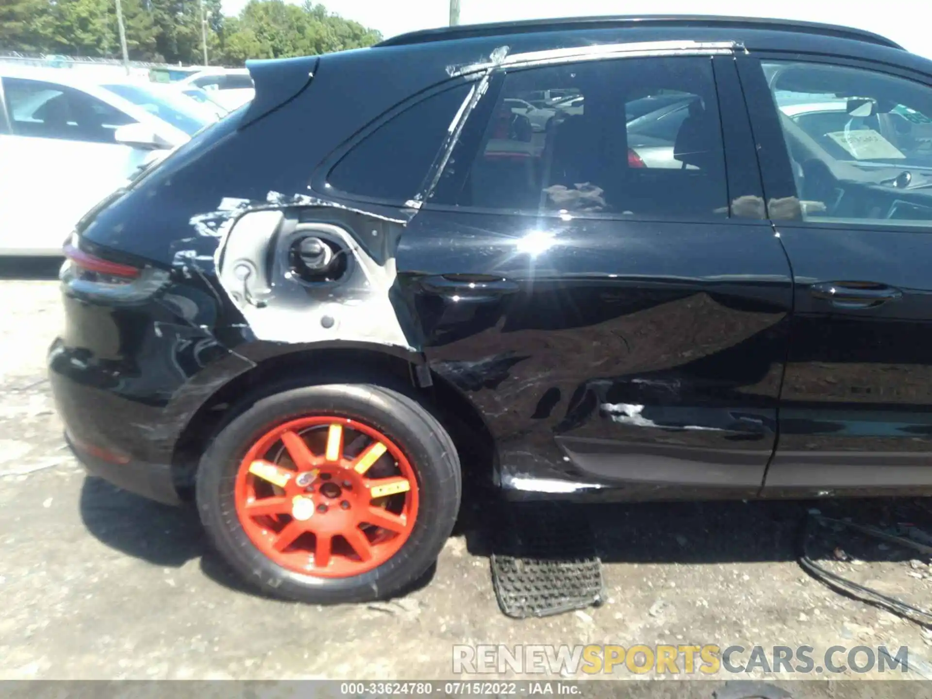 6 Photograph of a damaged car WP1AB2A59MLB33363 PORSCHE MACAN 2021