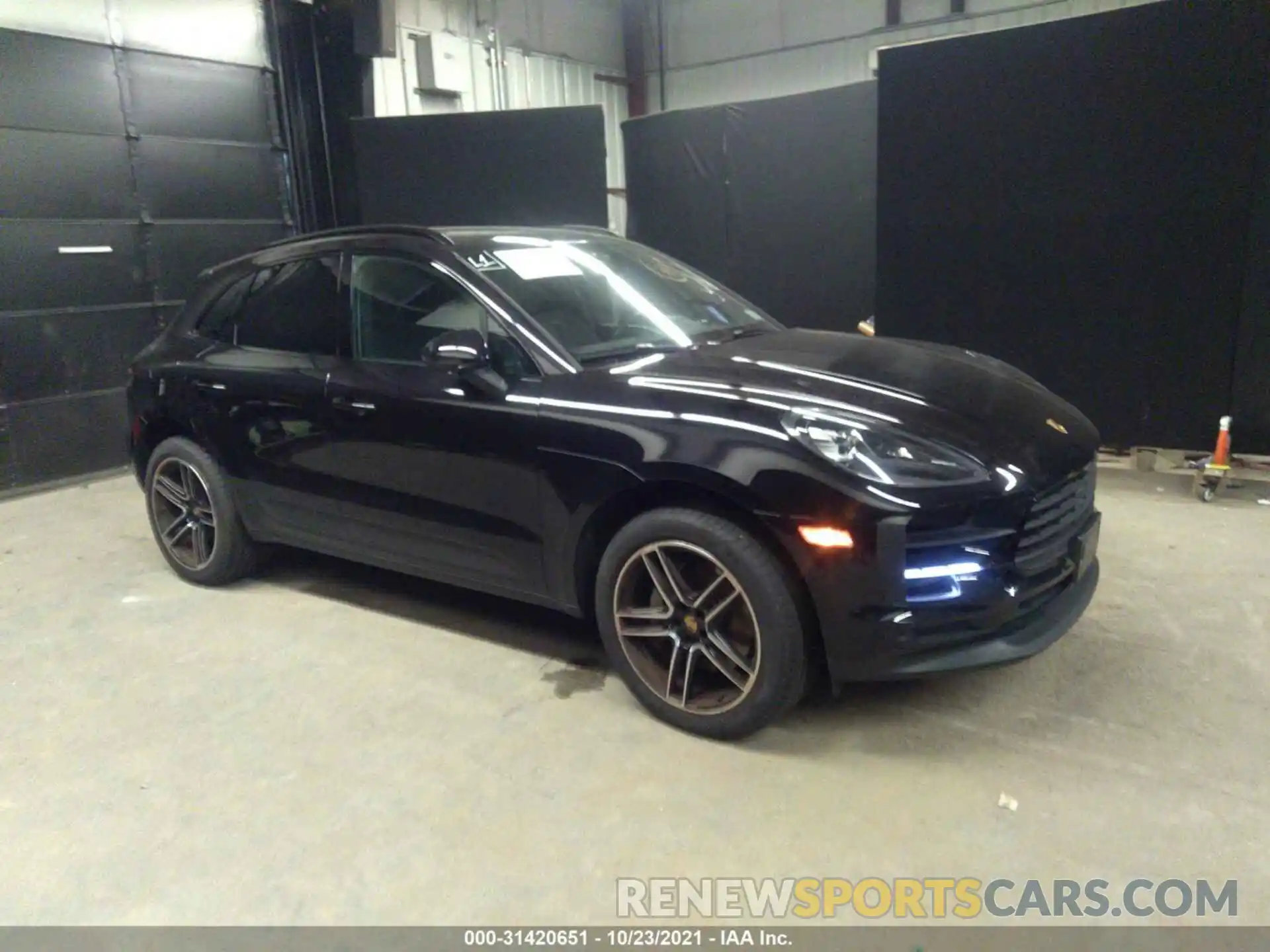 1 Photograph of a damaged car WP1AB2A59MLB34156 PORSCHE MACAN 2021