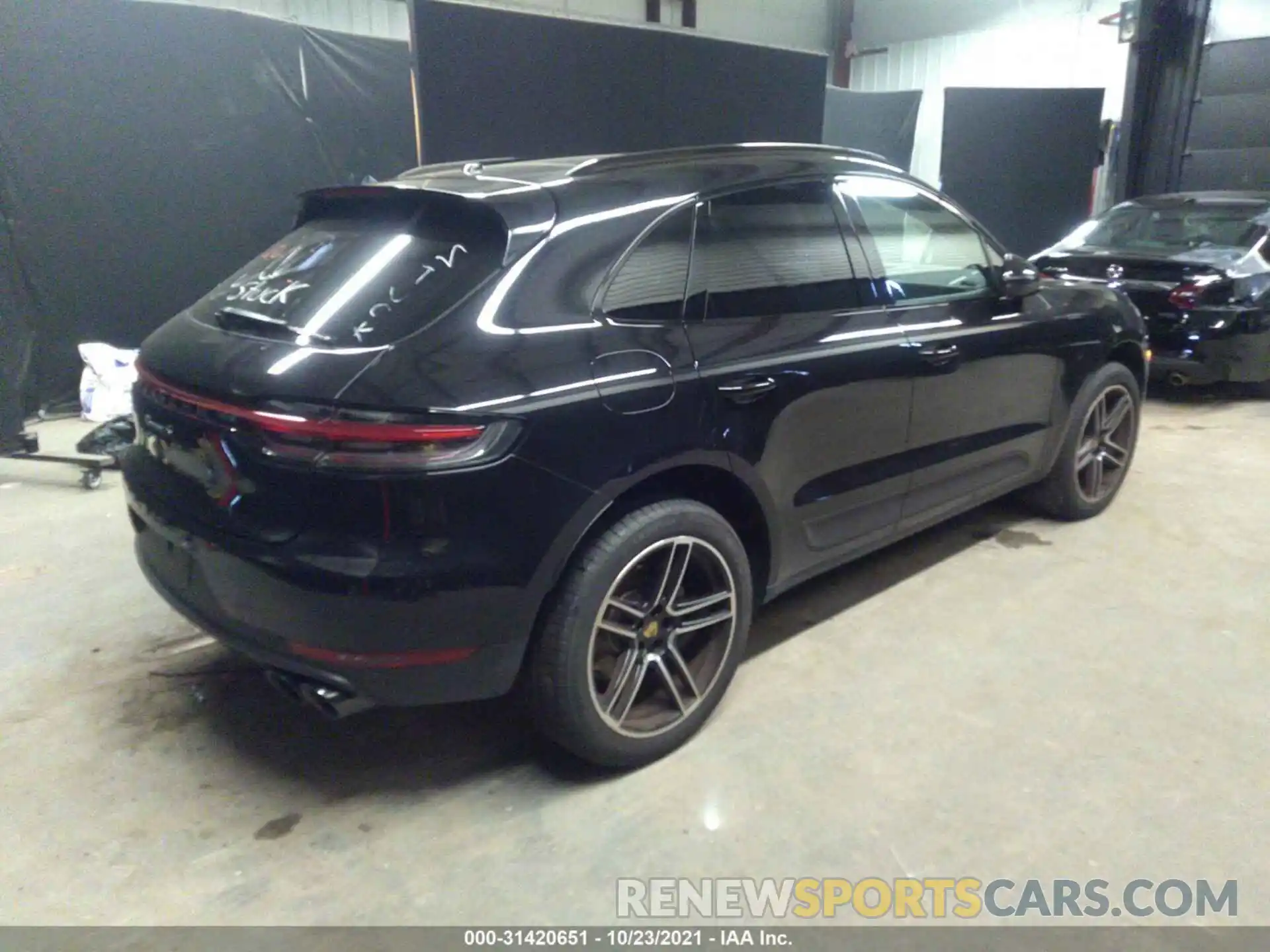 4 Photograph of a damaged car WP1AB2A59MLB34156 PORSCHE MACAN 2021