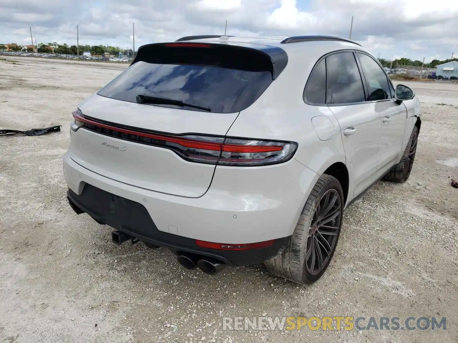 4 Photograph of a damaged car WP1AB2A5XMLB30455 PORSCHE MACAN 2021