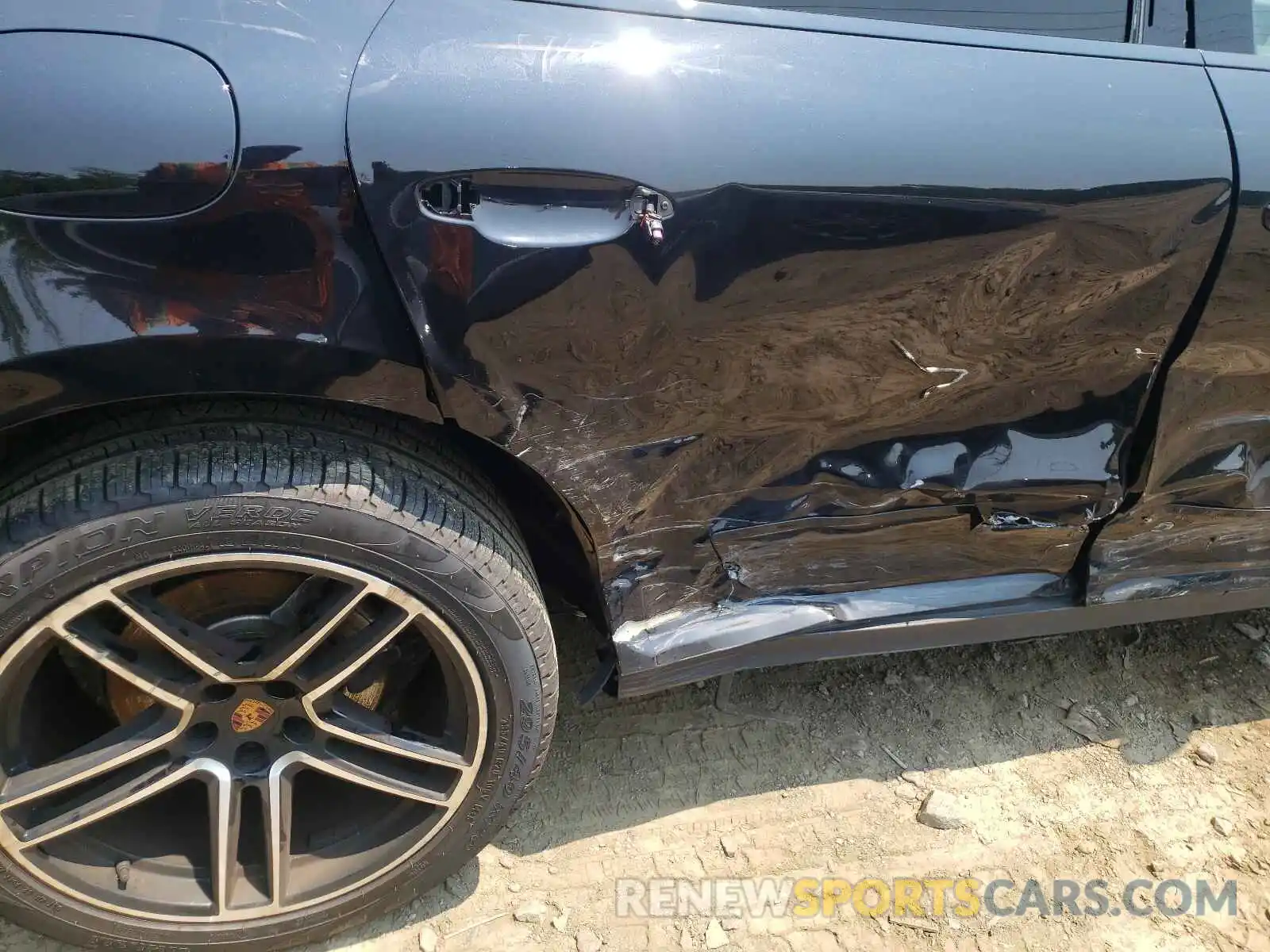 9 Photograph of a damaged car WP1AB2A5XMLB31573 PORSCHE MACAN 2021