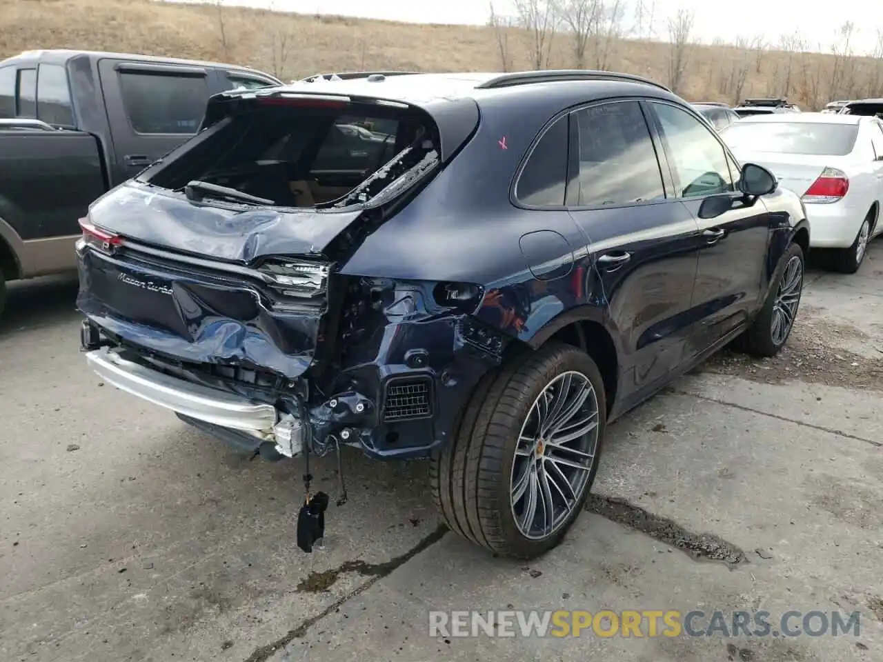 4 Photograph of a damaged car WP1AF2A50MLB60178 PORSCHE MACAN 2021