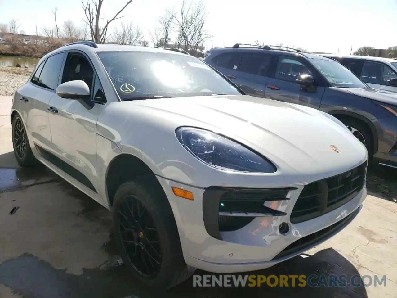 1 Photograph of a damaged car WP1AG2A50MLB51137 PORSCHE MACAN 2021