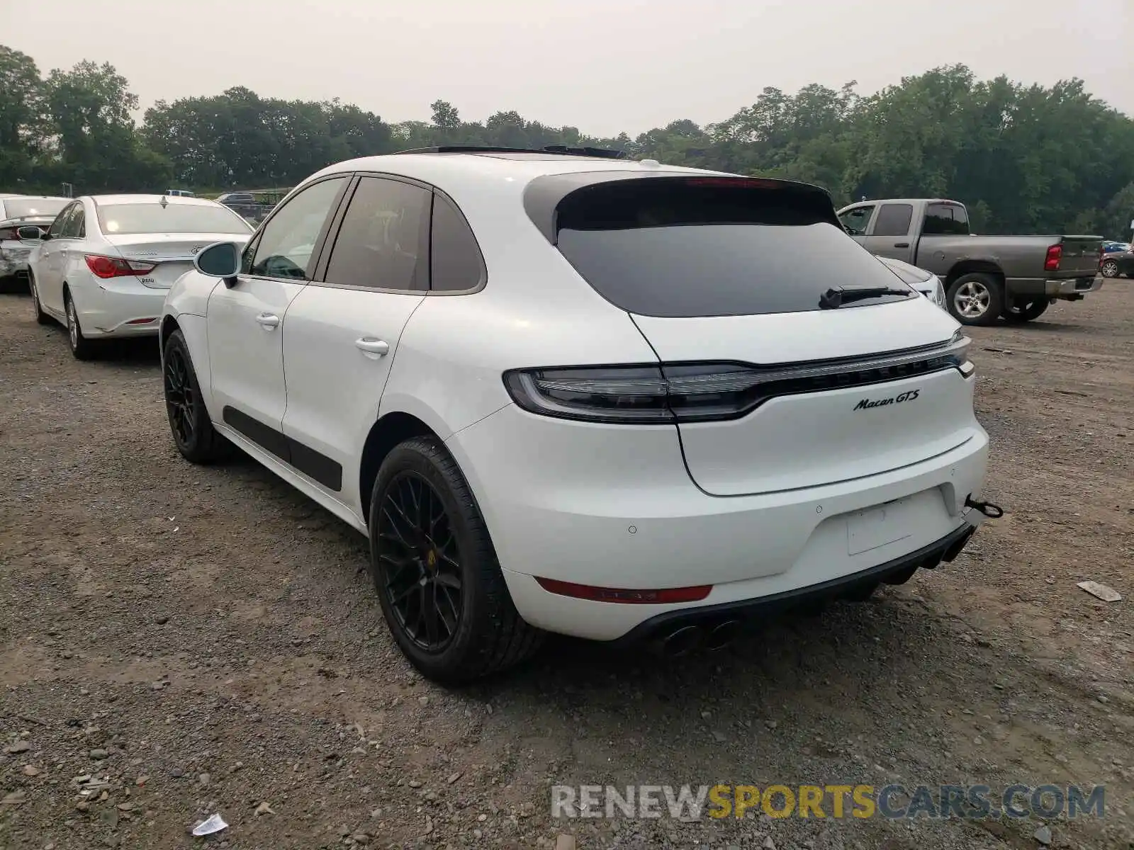 3 Photograph of a damaged car WP1AG2A54MLB50170 PORSCHE MACAN 2021