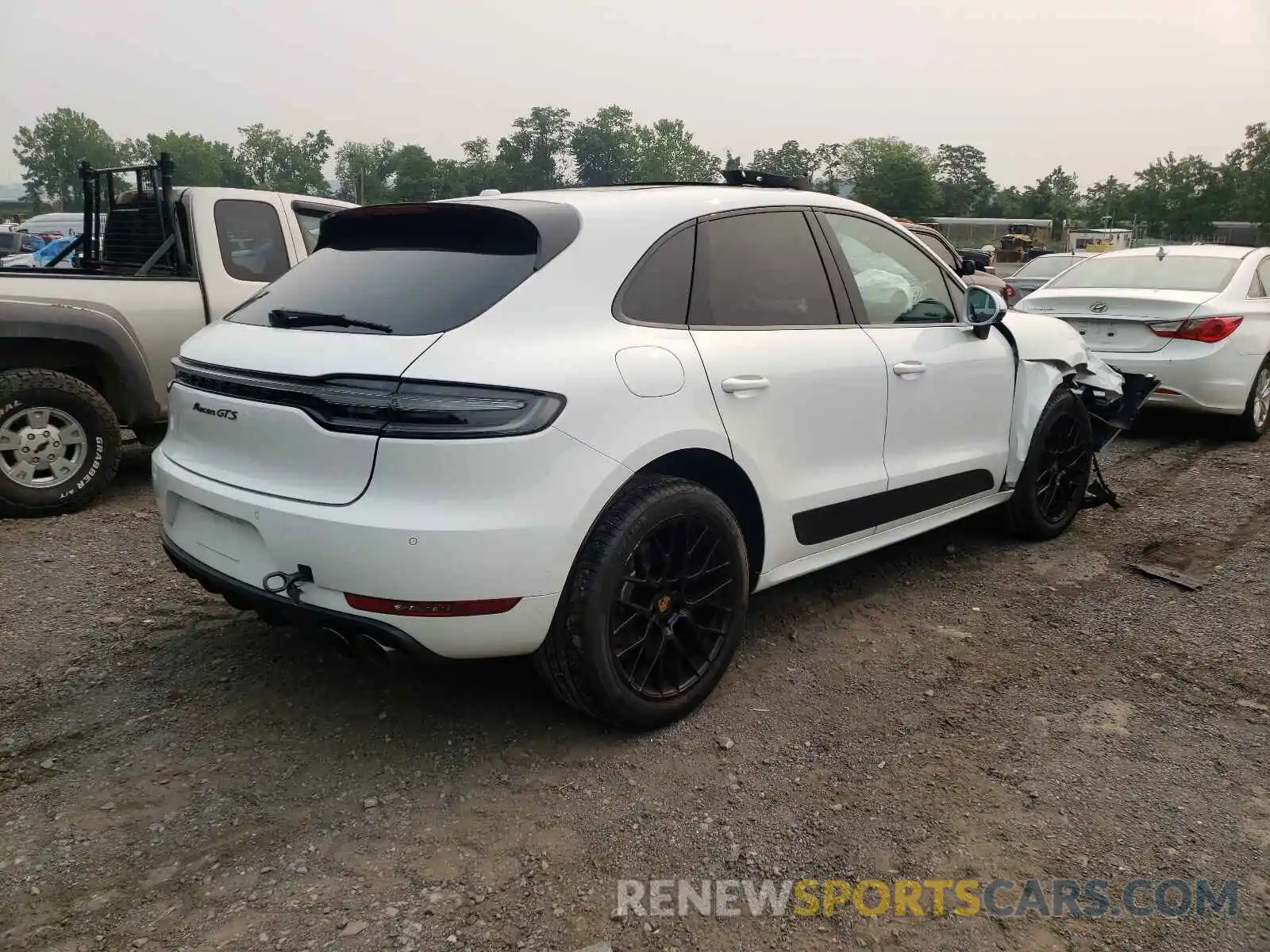 4 Photograph of a damaged car WP1AG2A54MLB50170 PORSCHE MACAN 2021