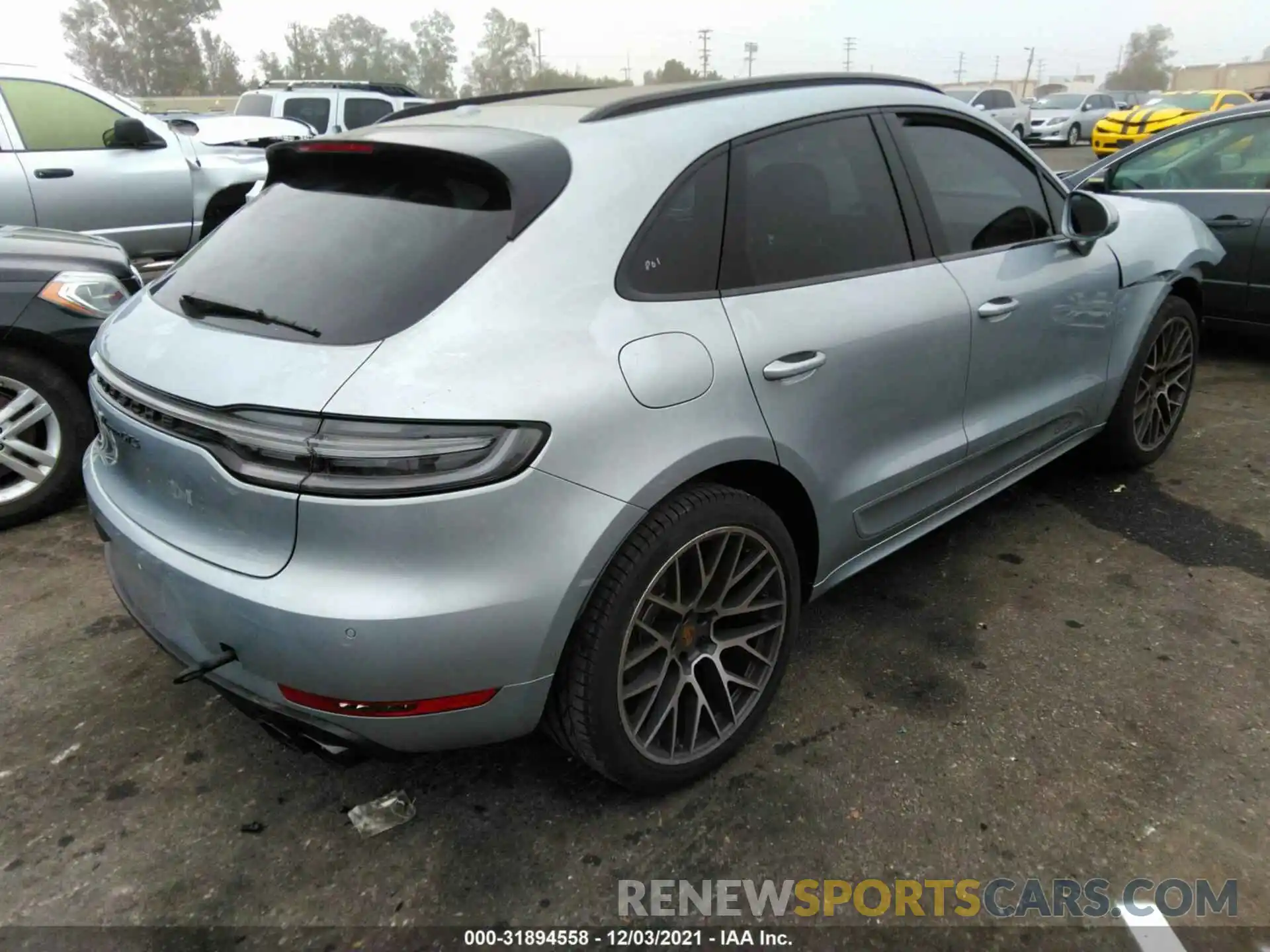 4 Photograph of a damaged car WP1AG2A55MLB50016 PORSCHE MACAN 2021