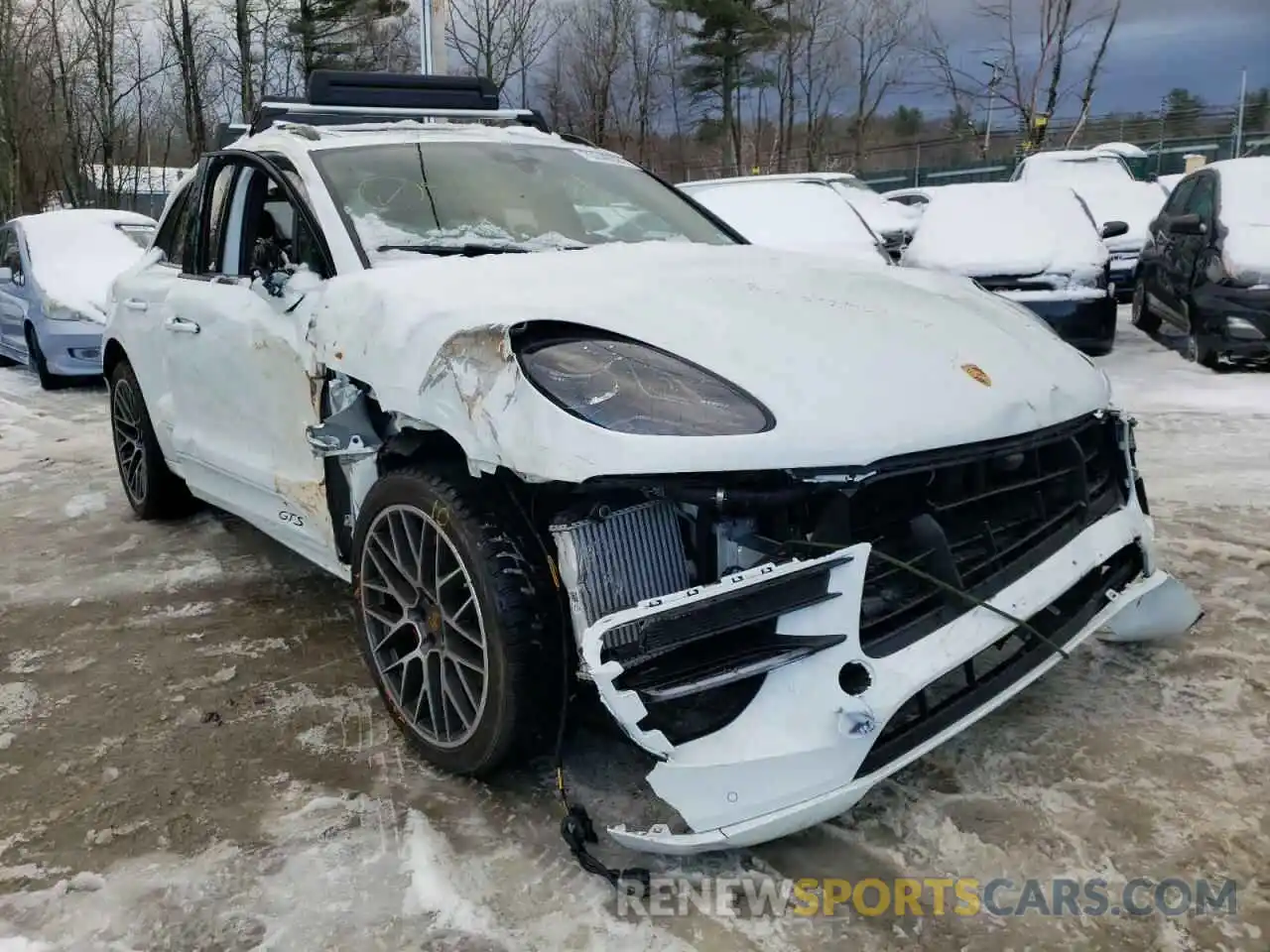 1 Photograph of a damaged car WP1AG2A57MLB50941 PORSCHE MACAN 2021