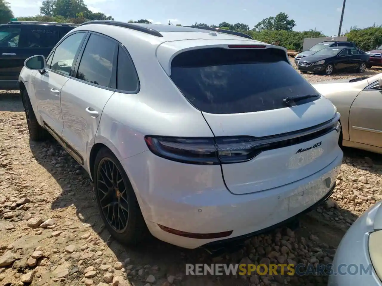 3 Photograph of a damaged car WP1AG2A59MLB51671 PORSCHE MACAN 2021