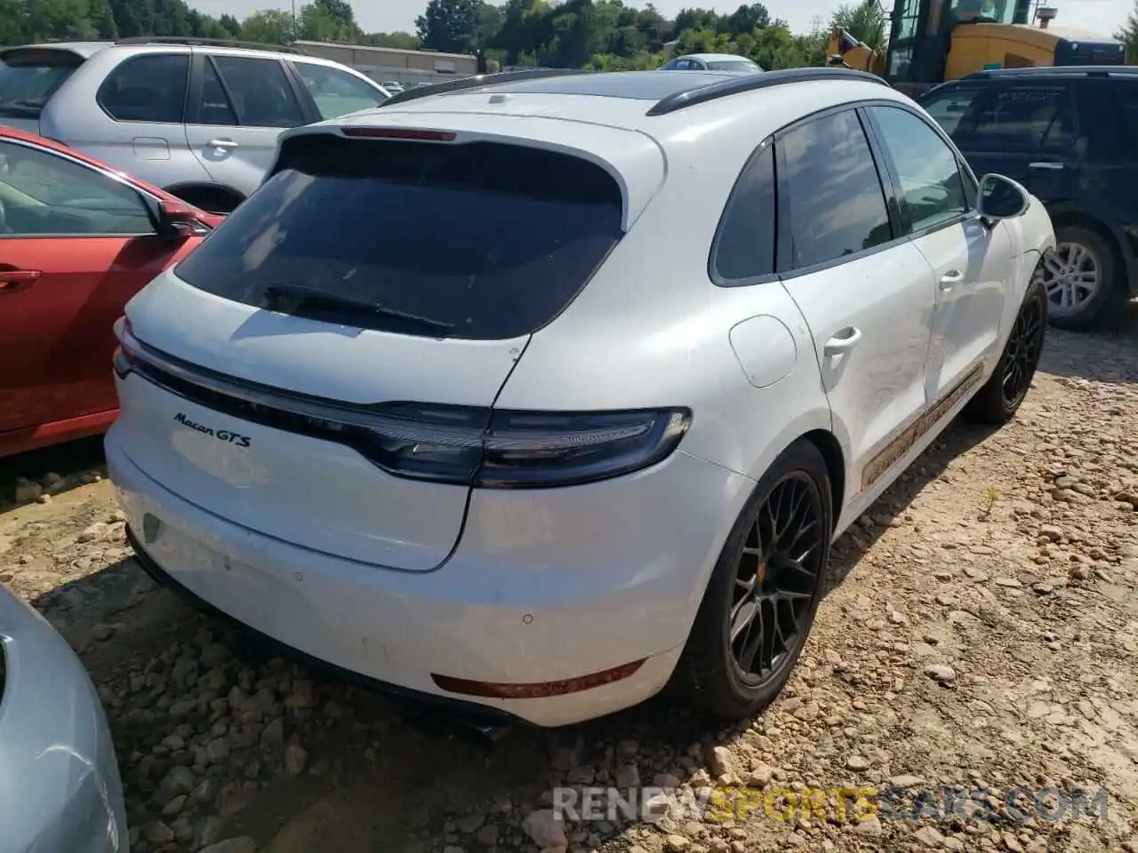 4 Photograph of a damaged car WP1AG2A59MLB51671 PORSCHE MACAN 2021