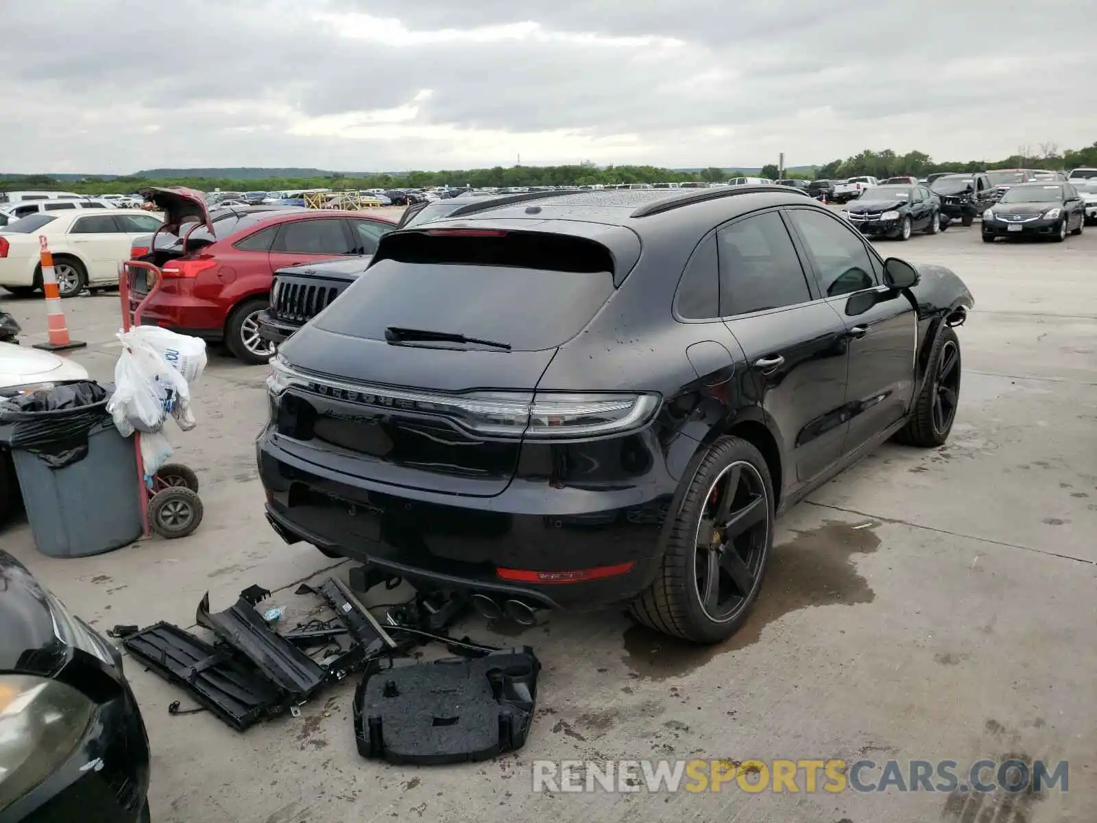 4 Photograph of a damaged car WP1AG2A5XMLB50481 PORSCHE MACAN 2021