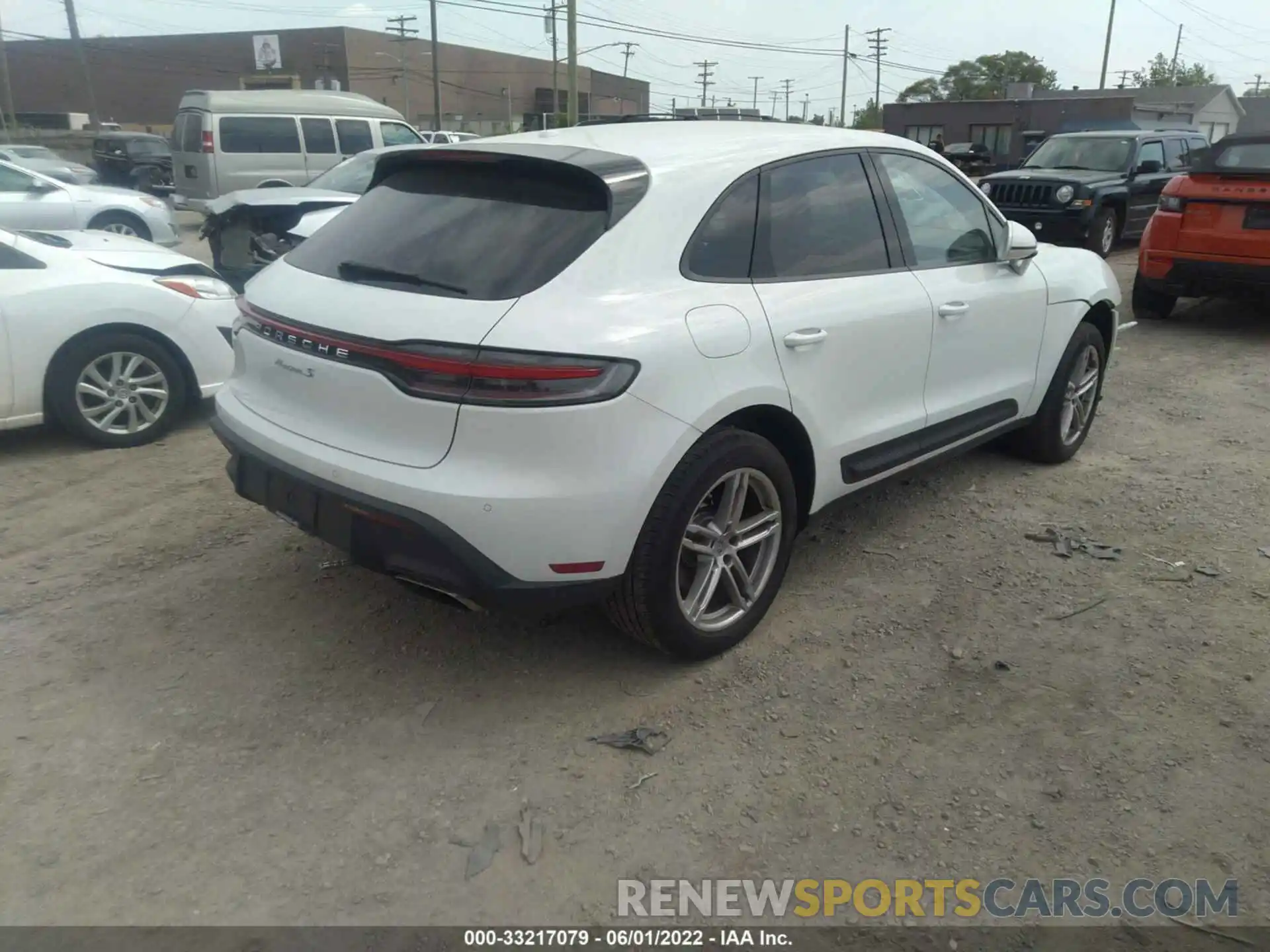 4 Photograph of a damaged car WP1AA2A52NLB01357 PORSCHE MACAN 2022