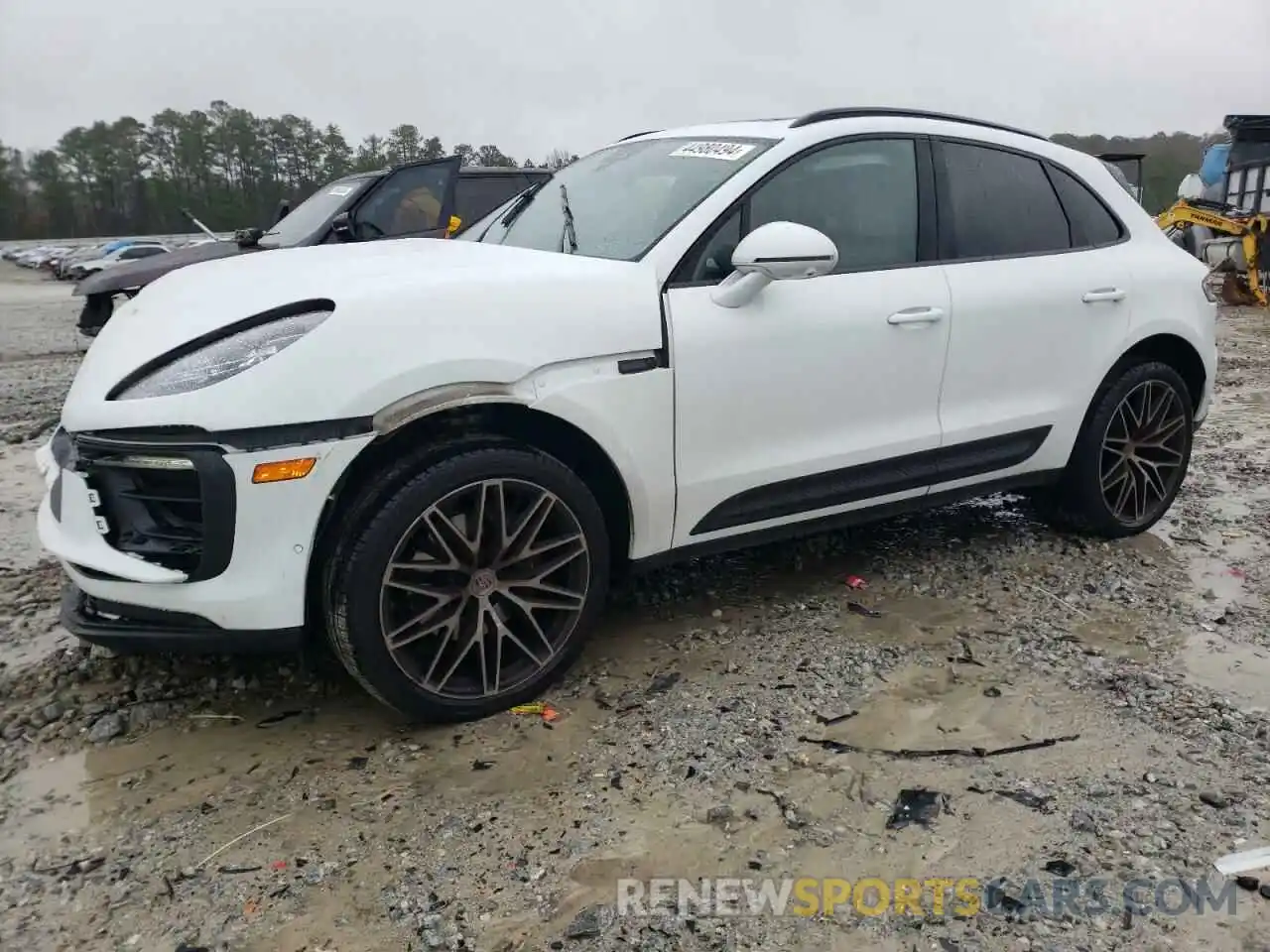 1 Photograph of a damaged car WP1AA2A54NLB05670 PORSCHE MACAN 2022