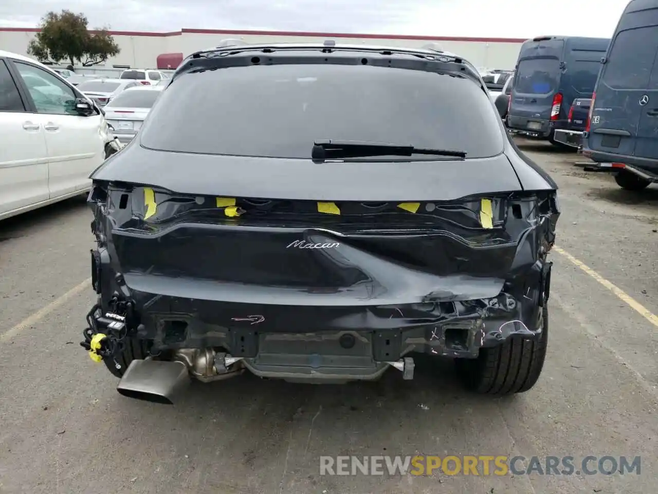 6 Photograph of a damaged car WP1AA2A56NLB01894 PORSCHE MACAN 2022