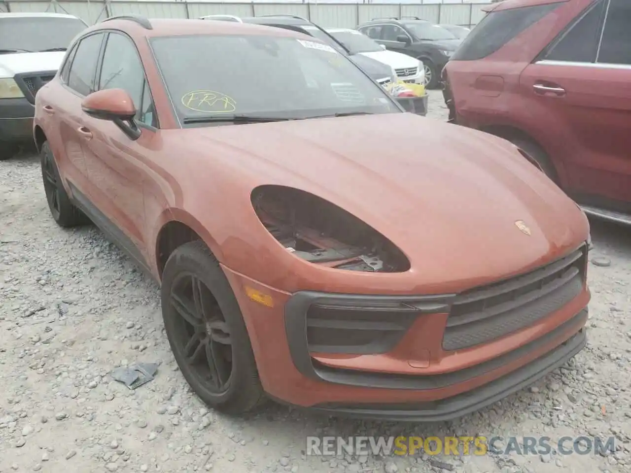 1 Photograph of a damaged car WP1AA2A56NLB03225 PORSCHE MACAN 2022