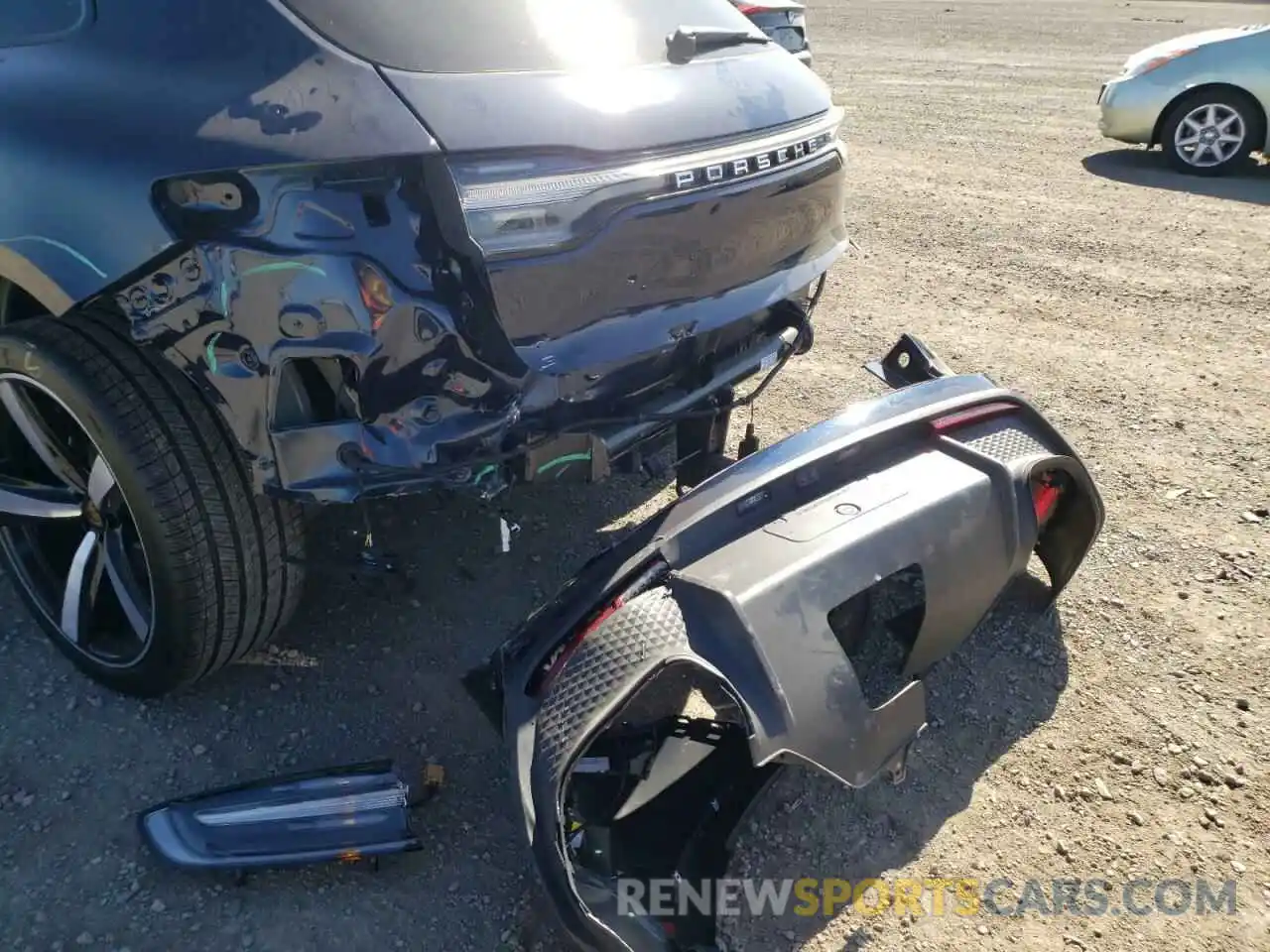 9 Photograph of a damaged car WP1AA2A57NLB00348 PORSCHE MACAN 2022