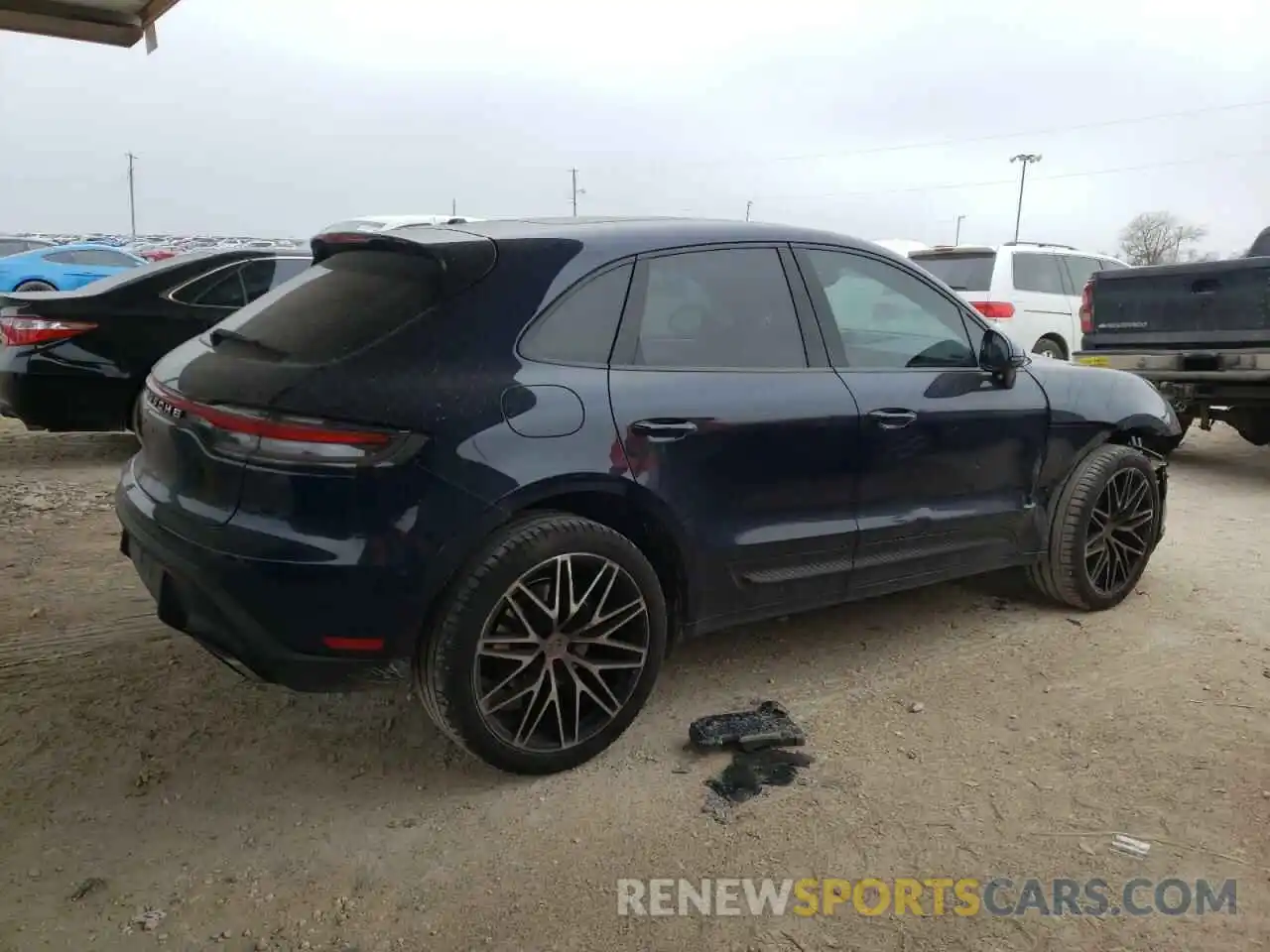 3 Photograph of a damaged car WP1AA2A58NLB01573 PORSCHE MACAN 2022