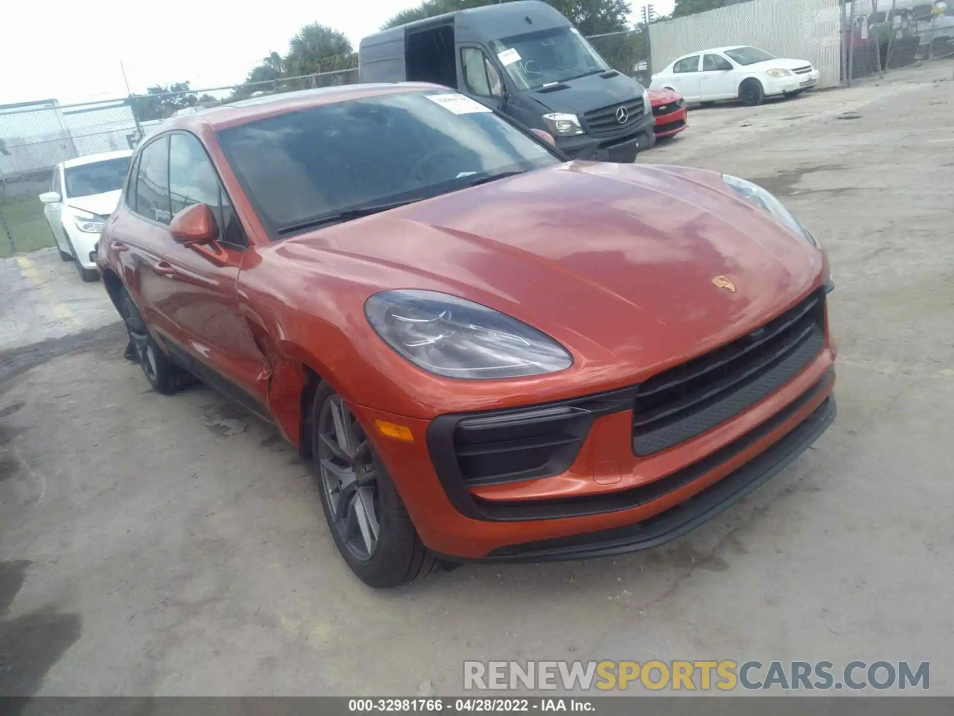 1 Photograph of a damaged car WP1AA2A59NLB01842 PORSCHE MACAN 2022