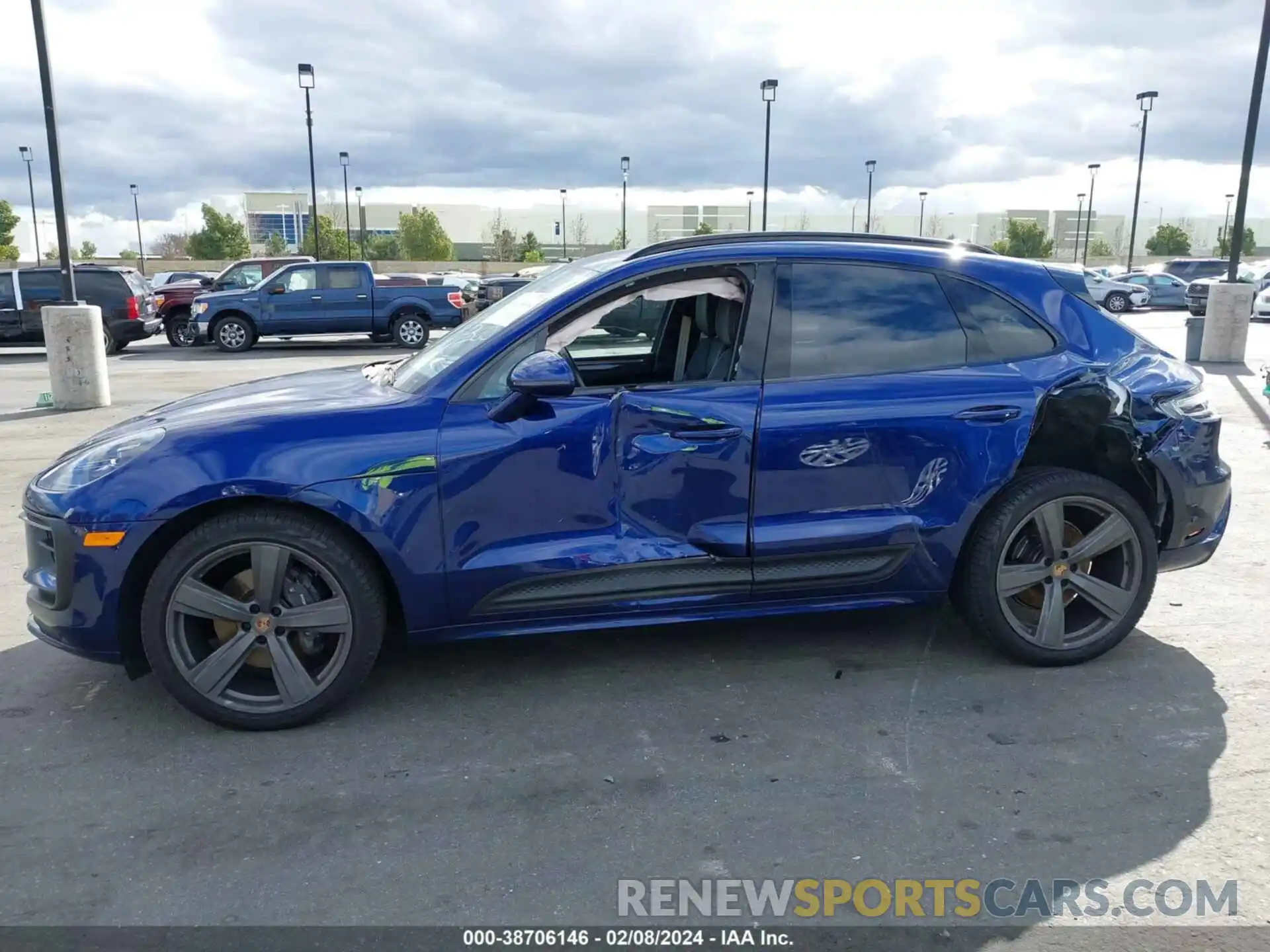 6 Photograph of a damaged car WP1AA2A5XNLB10002 PORSCHE MACAN 2022