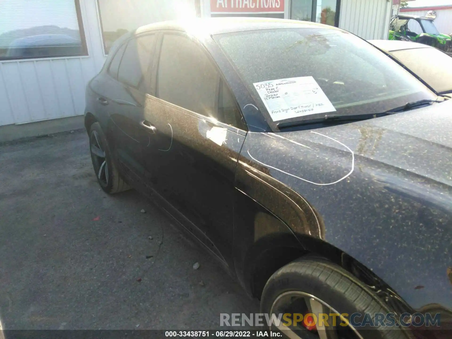 6 Photograph of a damaged car WP1AG2A57NLB20713 PORSCHE MACAN 2022