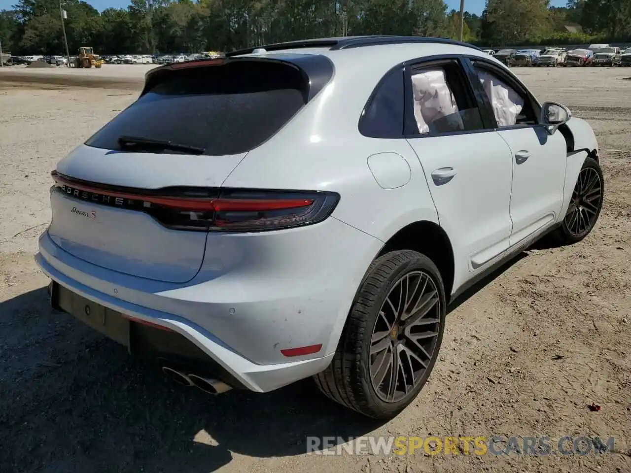 4 Photograph of a damaged car WP1AG2A57NLB22011 PORSCHE MACAN 2022