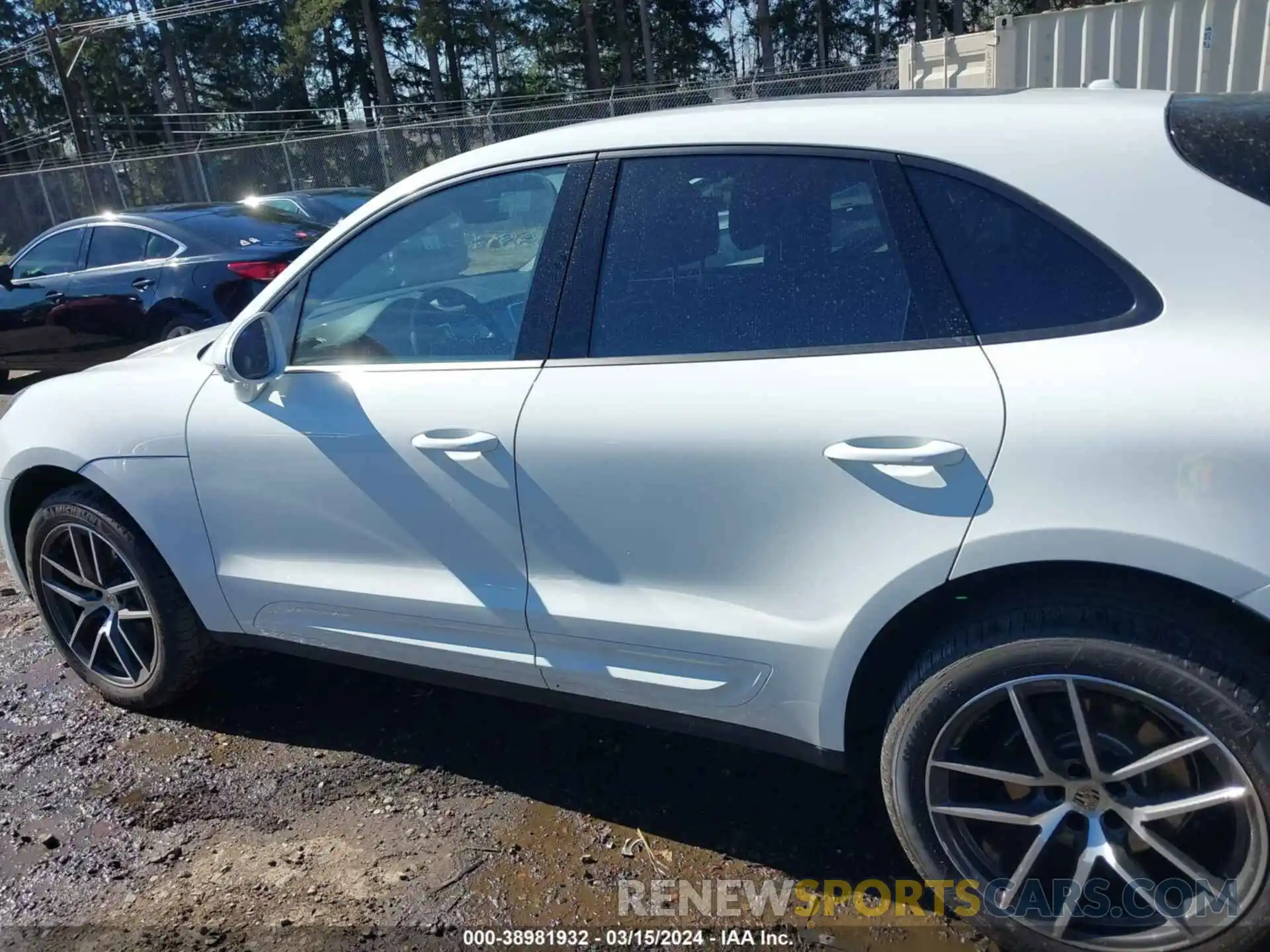 14 Photograph of a damaged car WP1AA2A53PLB12015 PORSCHE MACAN 2023