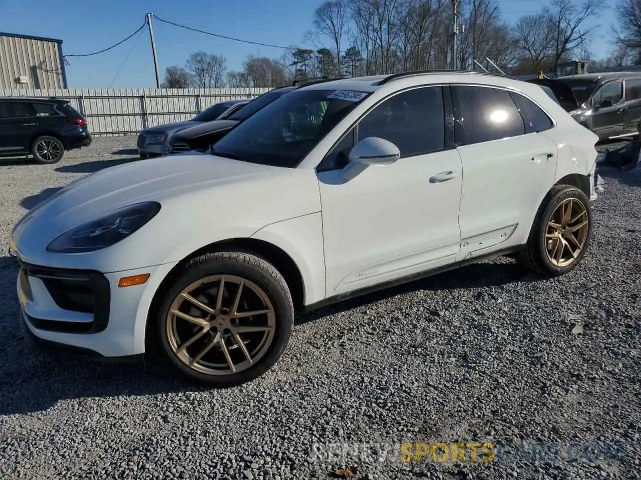 1 Photograph of a damaged car WP1AA2A5XPLB17325 PORSCHE MACAN 2023