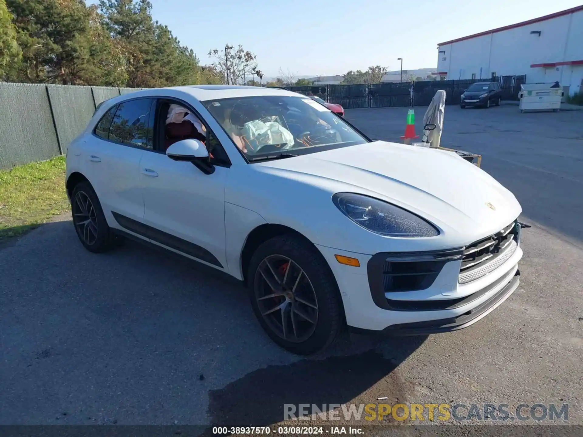 1 Photograph of a damaged car WP1AG2A52PLB38247 PORSCHE MACAN 2023