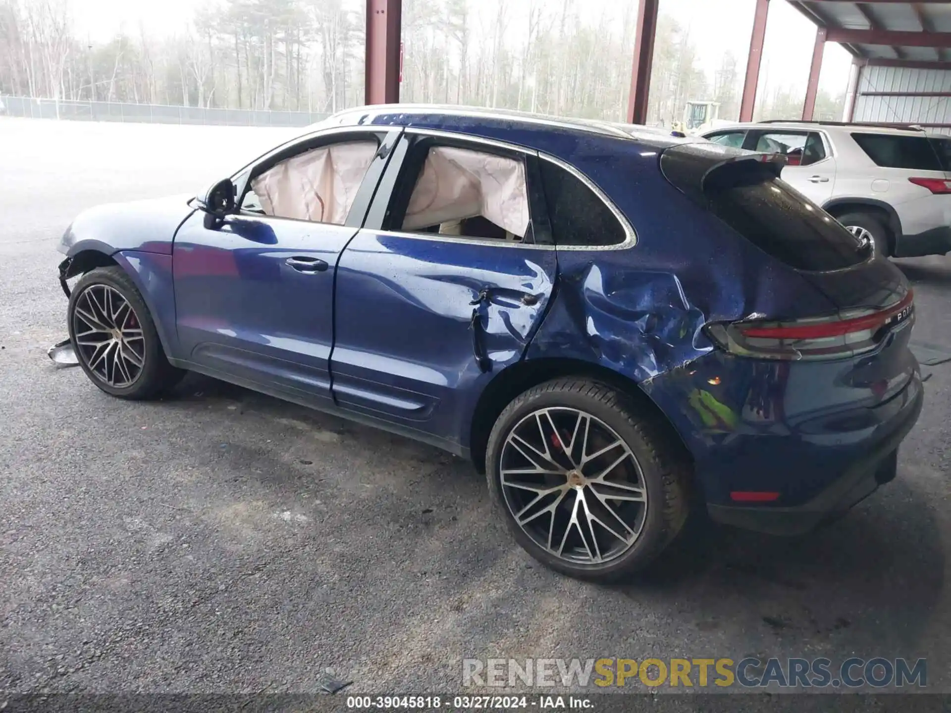 3 Photograph of a damaged car WP1AG2A51RLB35035 PORSCHE MACAN 2024