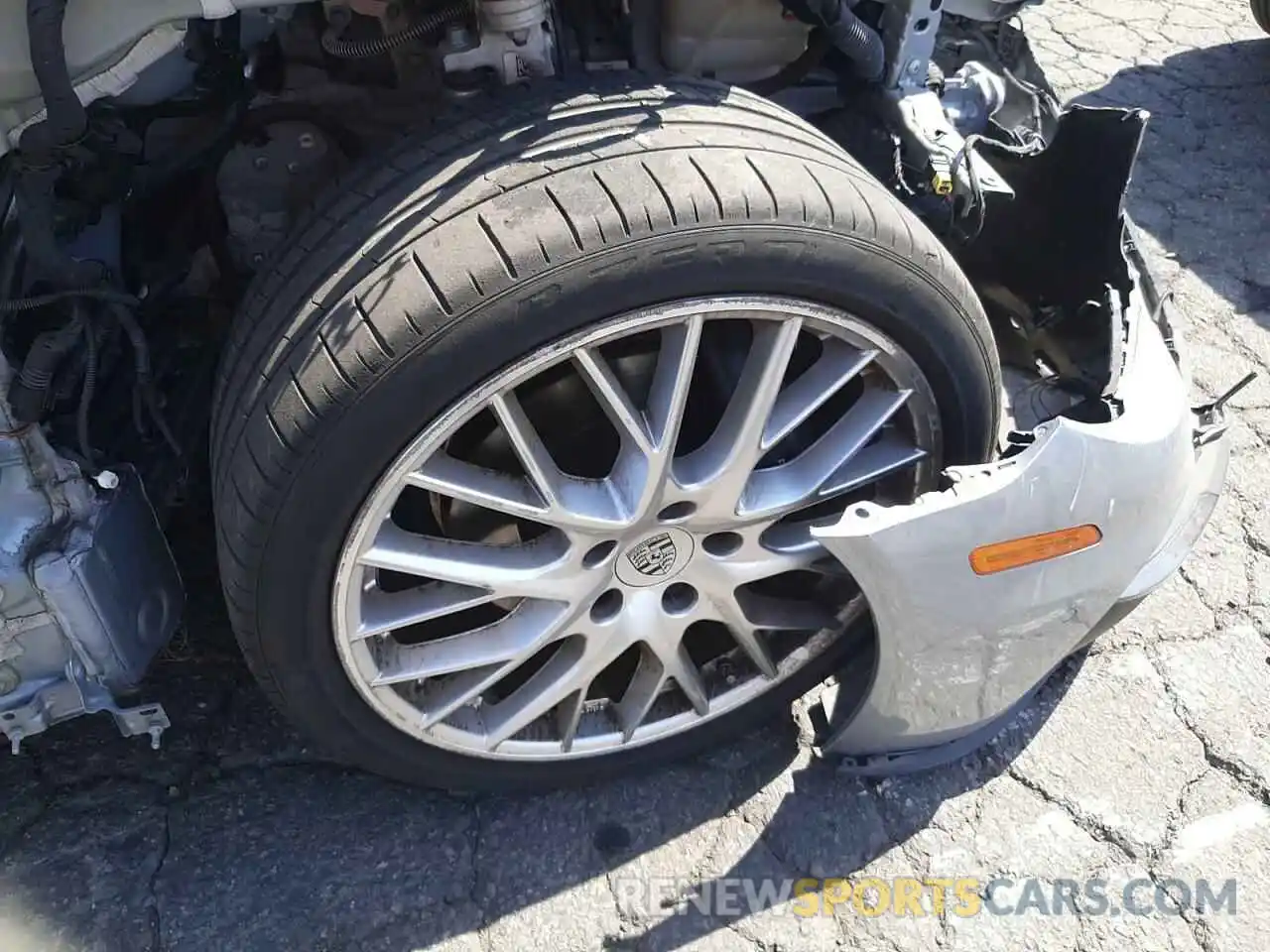 9 Photograph of a damaged car WP0AA2A70KL100884 PORSCHE PANAMERA 2019