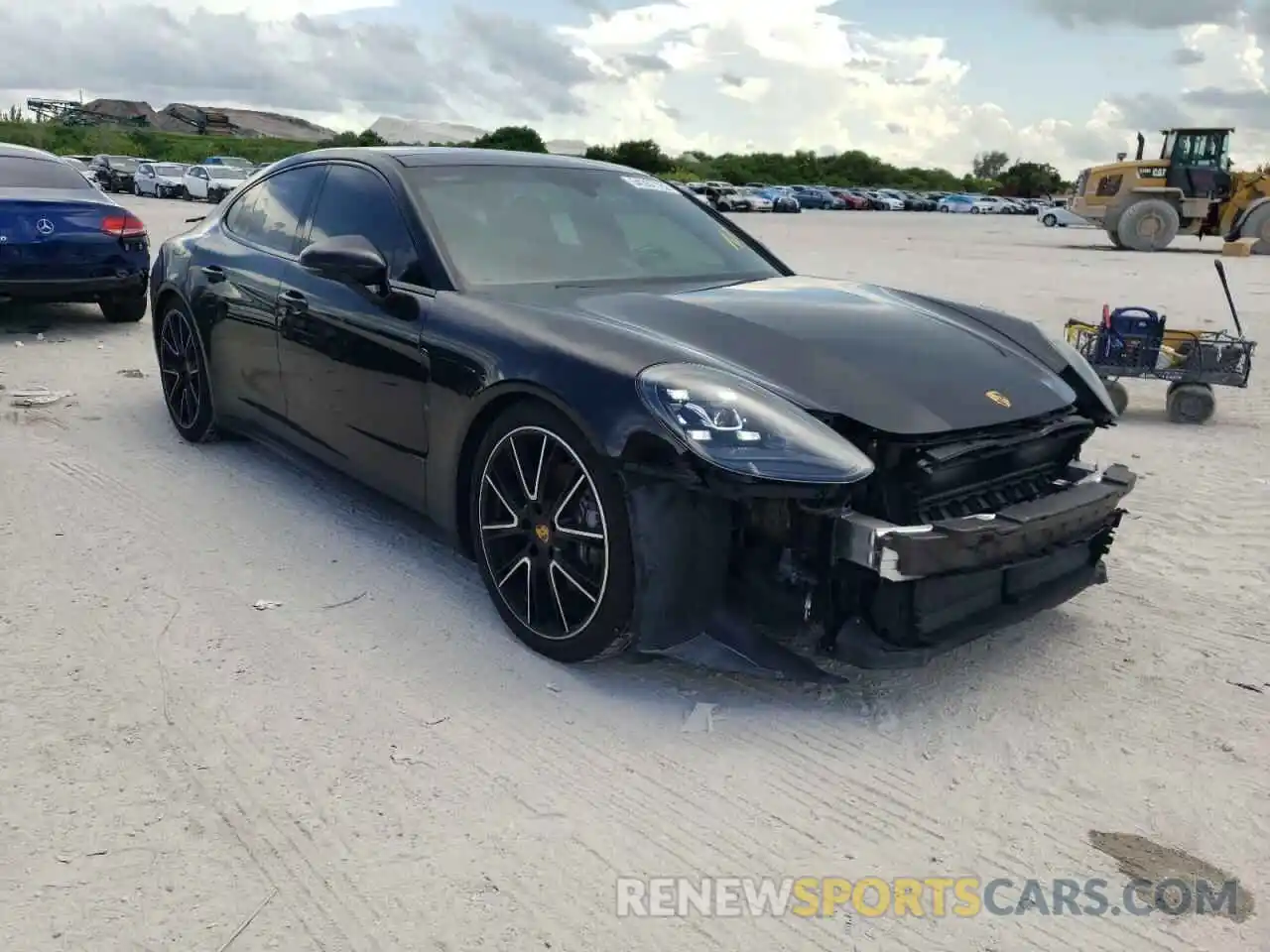 1 Photograph of a damaged car WP0AA2A70KL102165 PORSCHE PANAMERA 2019