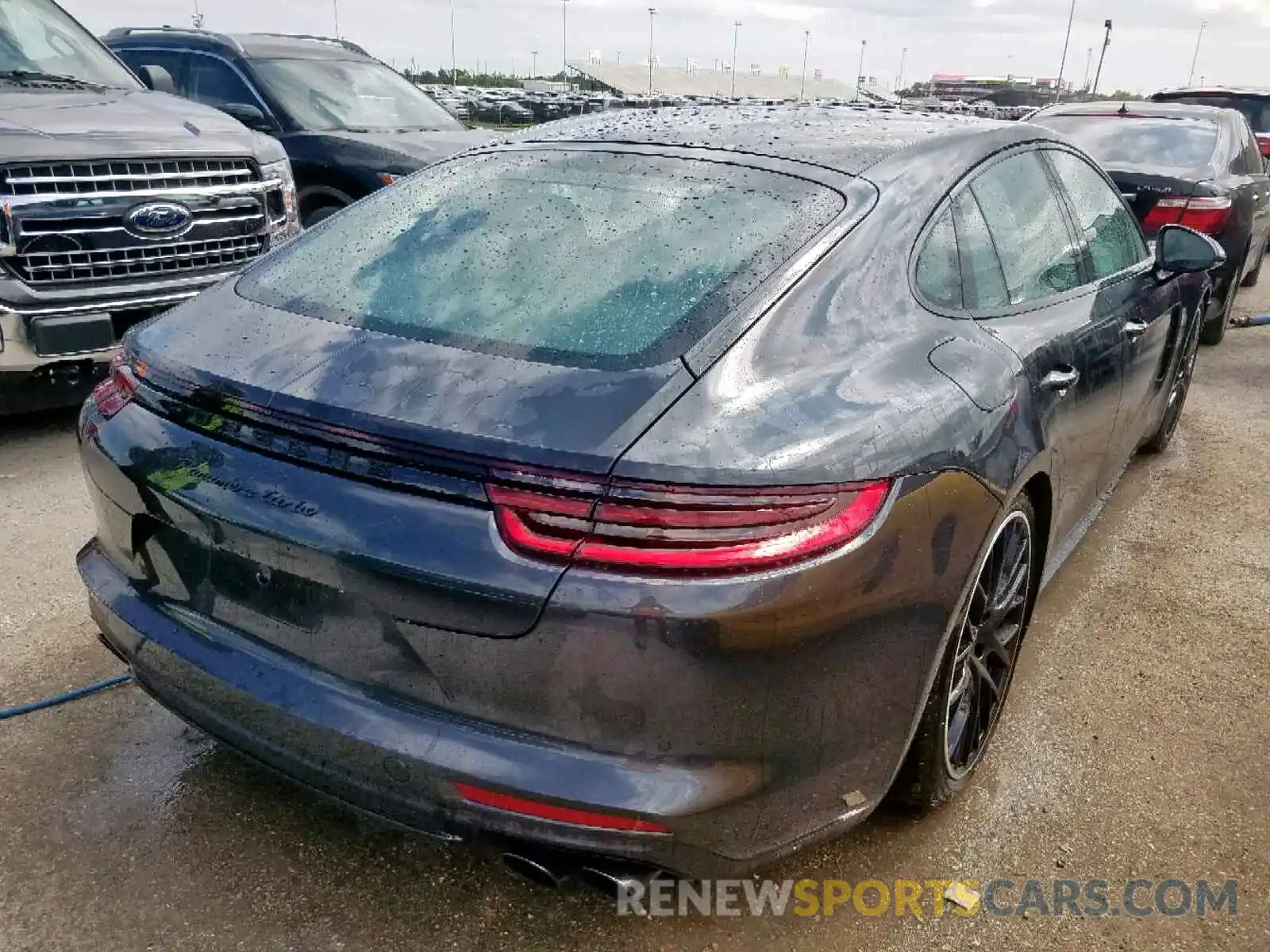 4 Photograph of a damaged car WP0AF2A77KL145211 PORSCHE PANAMERA 2019