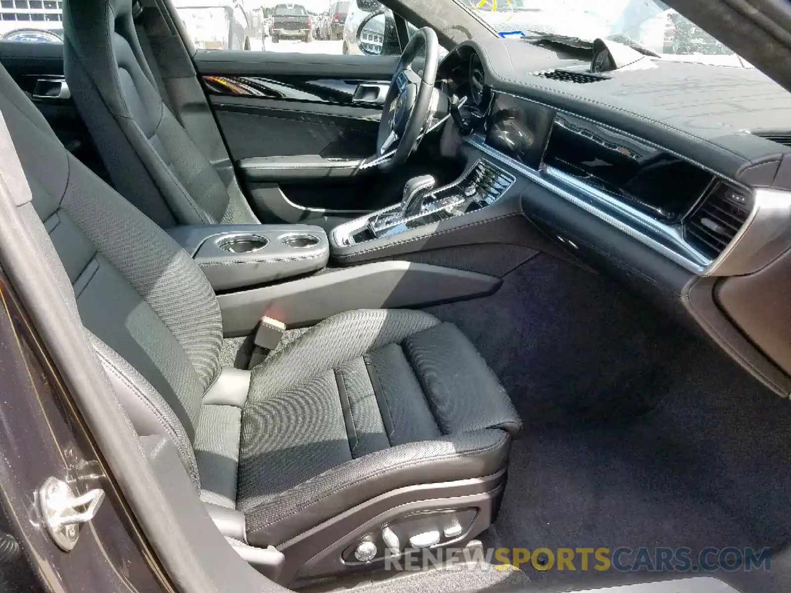 5 Photograph of a damaged car WP0AF2A77KL145211 PORSCHE PANAMERA 2019