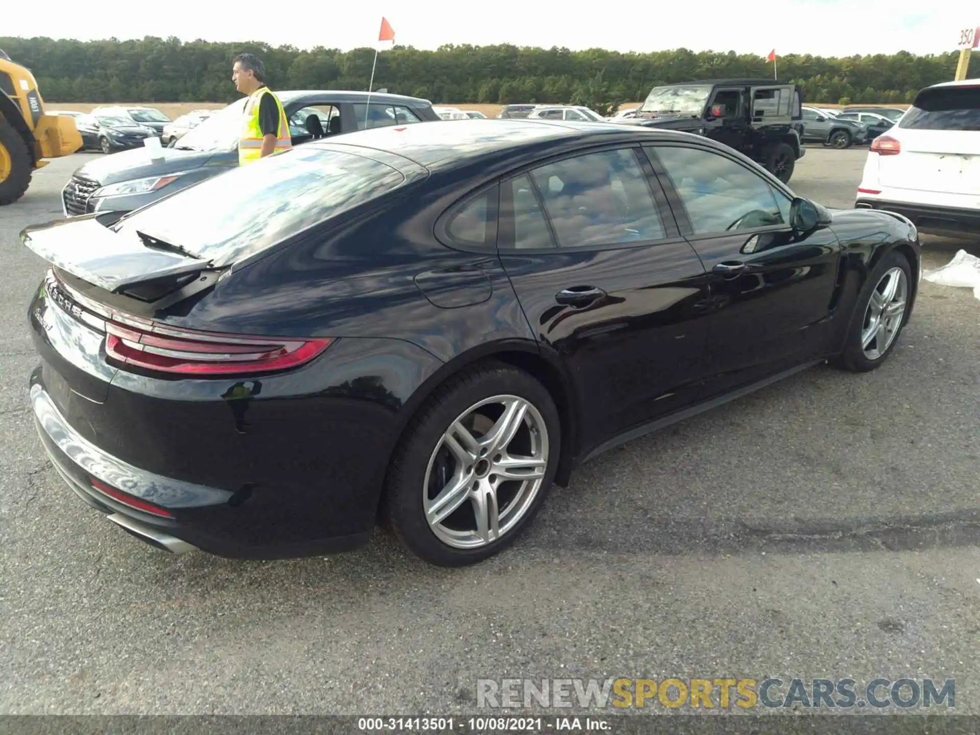 4 Photograph of a damaged car WP0AA2A75LL100607 PORSCHE PANAMERA 2020